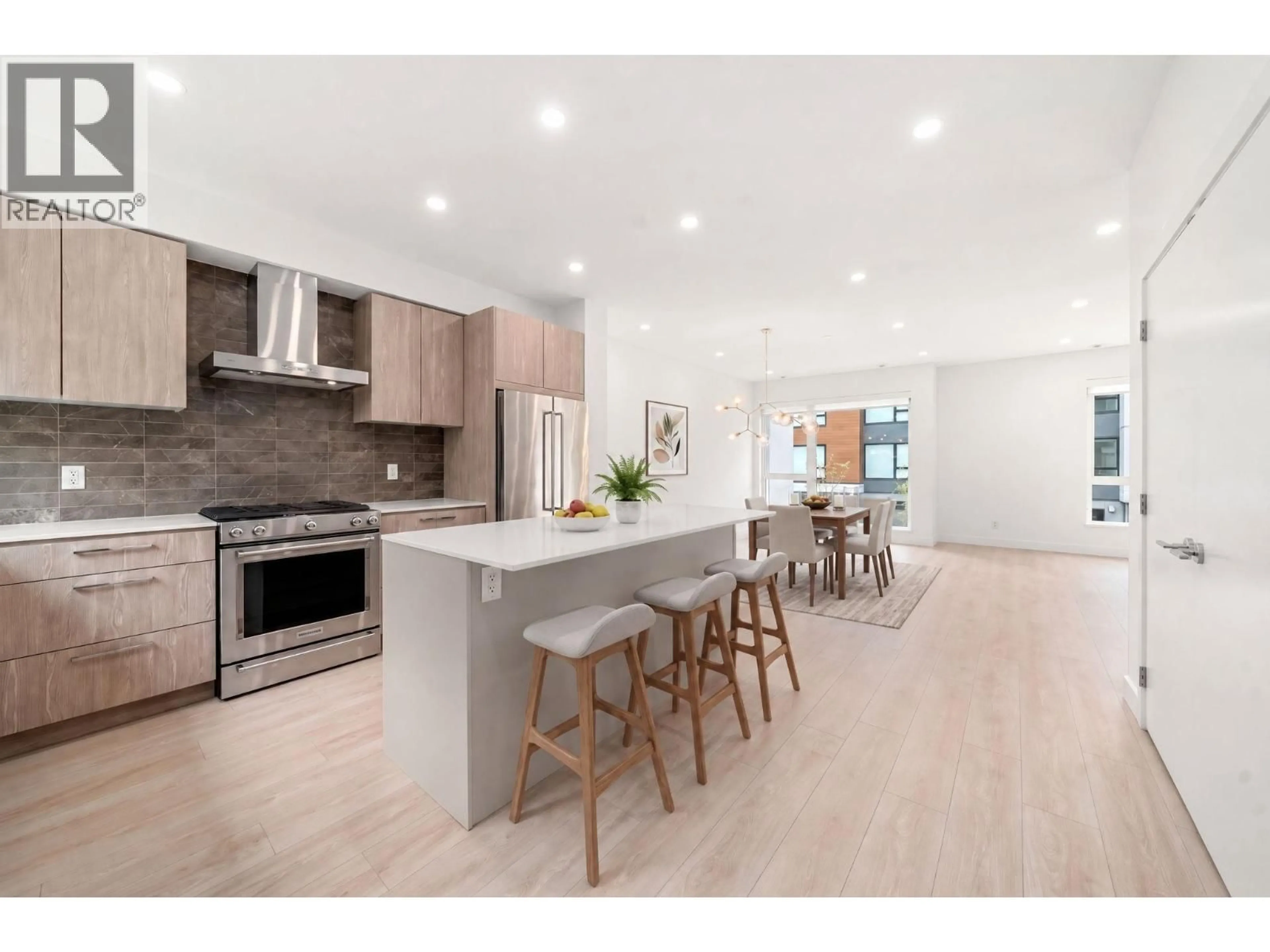 Open concept kitchen, unknown for 44 - 3597 MALSUM DRIVE, North Vancouver British Columbia V7G0B2