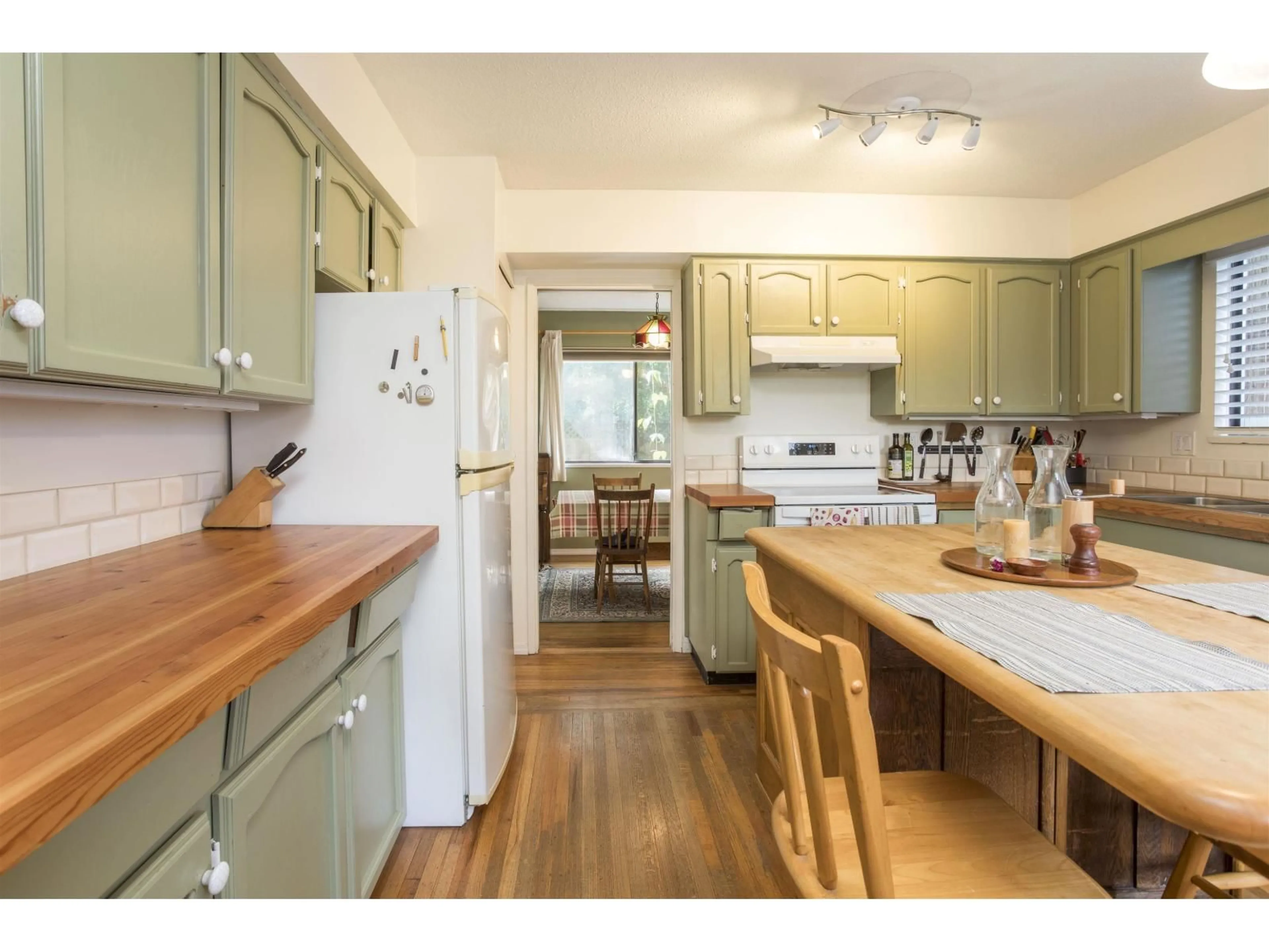 Unknown for 8108 118A STREET, Delta British Columbia V4C7Z2