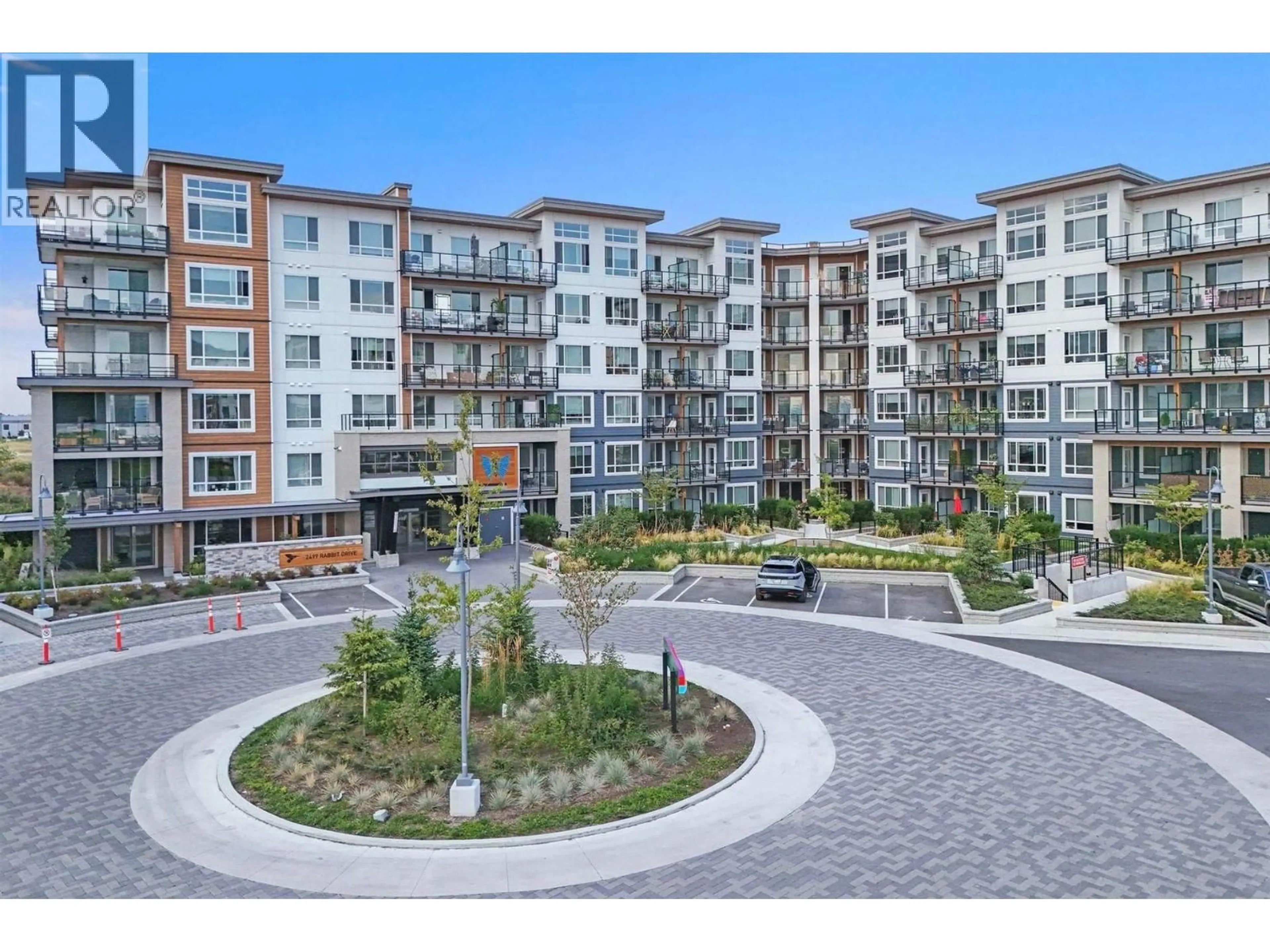 A pic from outside/outdoor area/front of a property/back of a property/a pic from drone, street for 402 - 2499 RABBIT DRIVE, Tsawwassen British Columbia V4M0G4