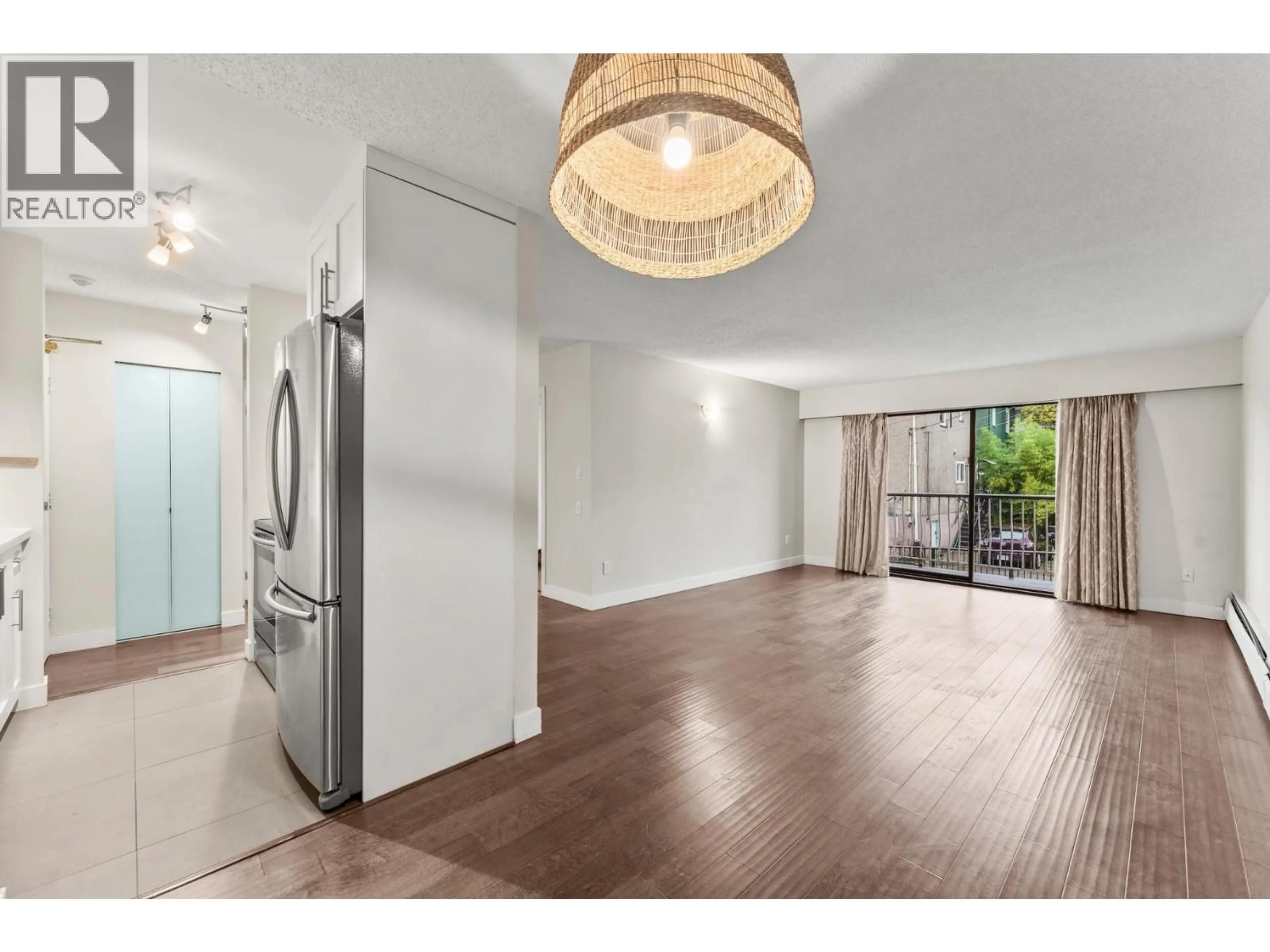 Unknown for 203 - 1611 3RD AVENUE, Vancouver British Columbia V5N1H1