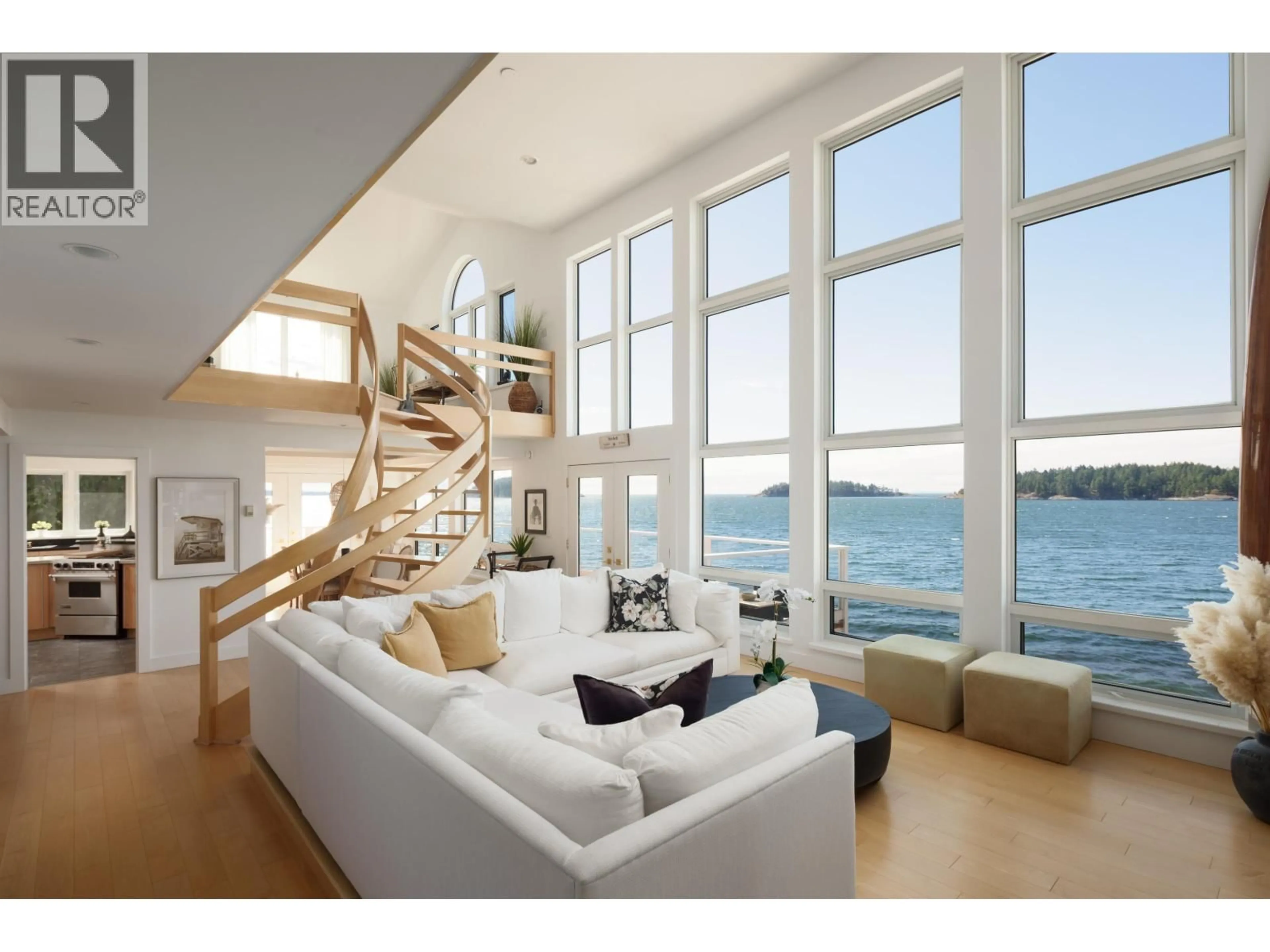 Living room with furniture, unknown for 6655 SUNSHINE COAST HIGHWAY, Sechelt British Columbia V7Z0M9