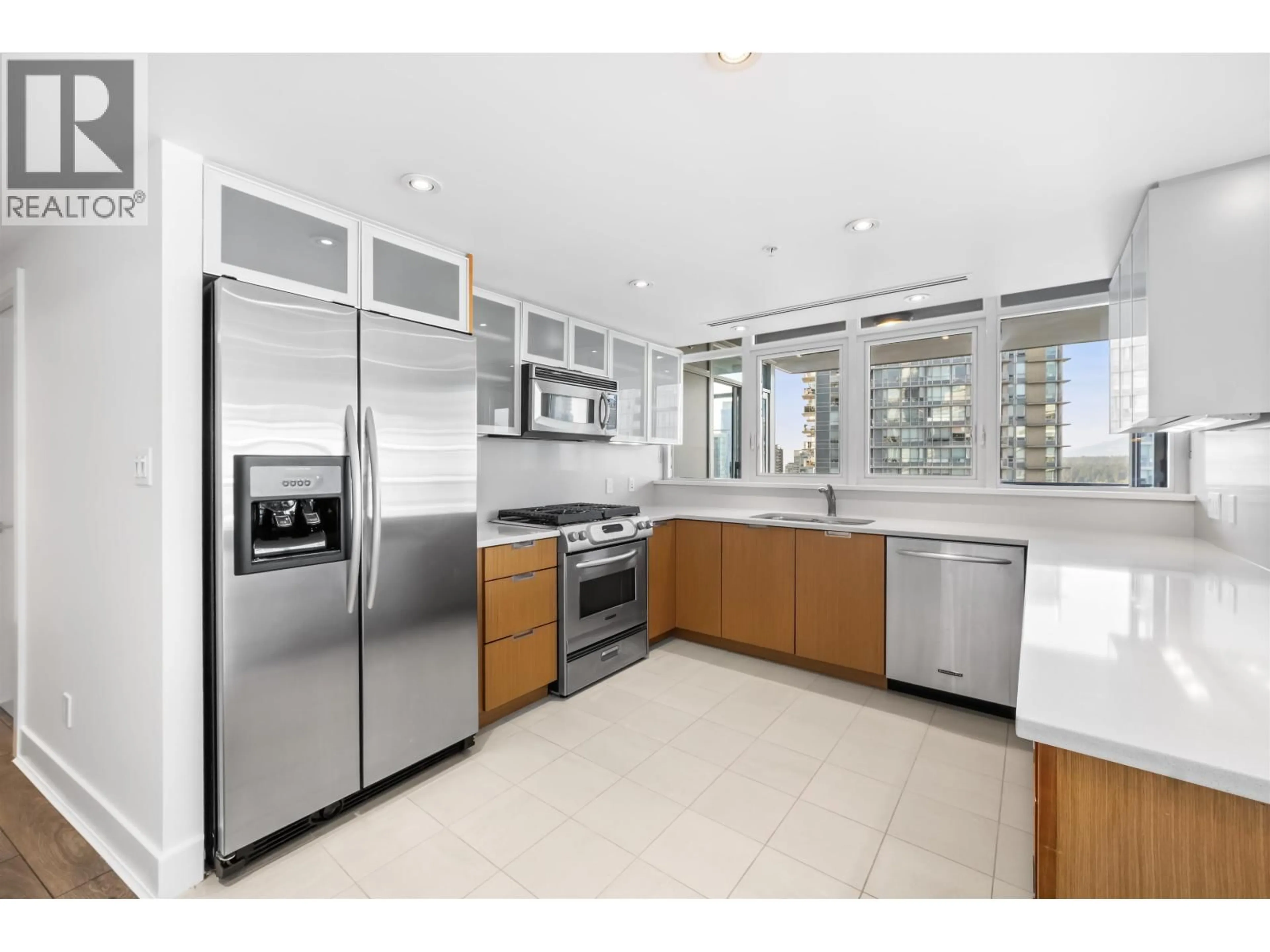 Standard kitchen, ceramic/tile floor for 2302 - 1205 HASTINGS STREET, Vancouver British Columbia V6E4T7