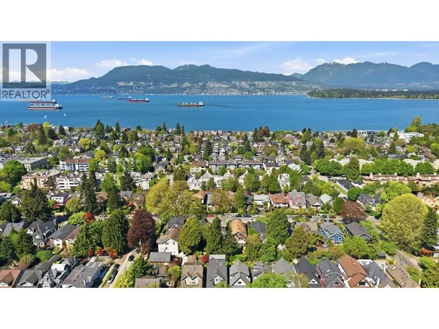 3174 5TH AVENUE, Vancouver 4