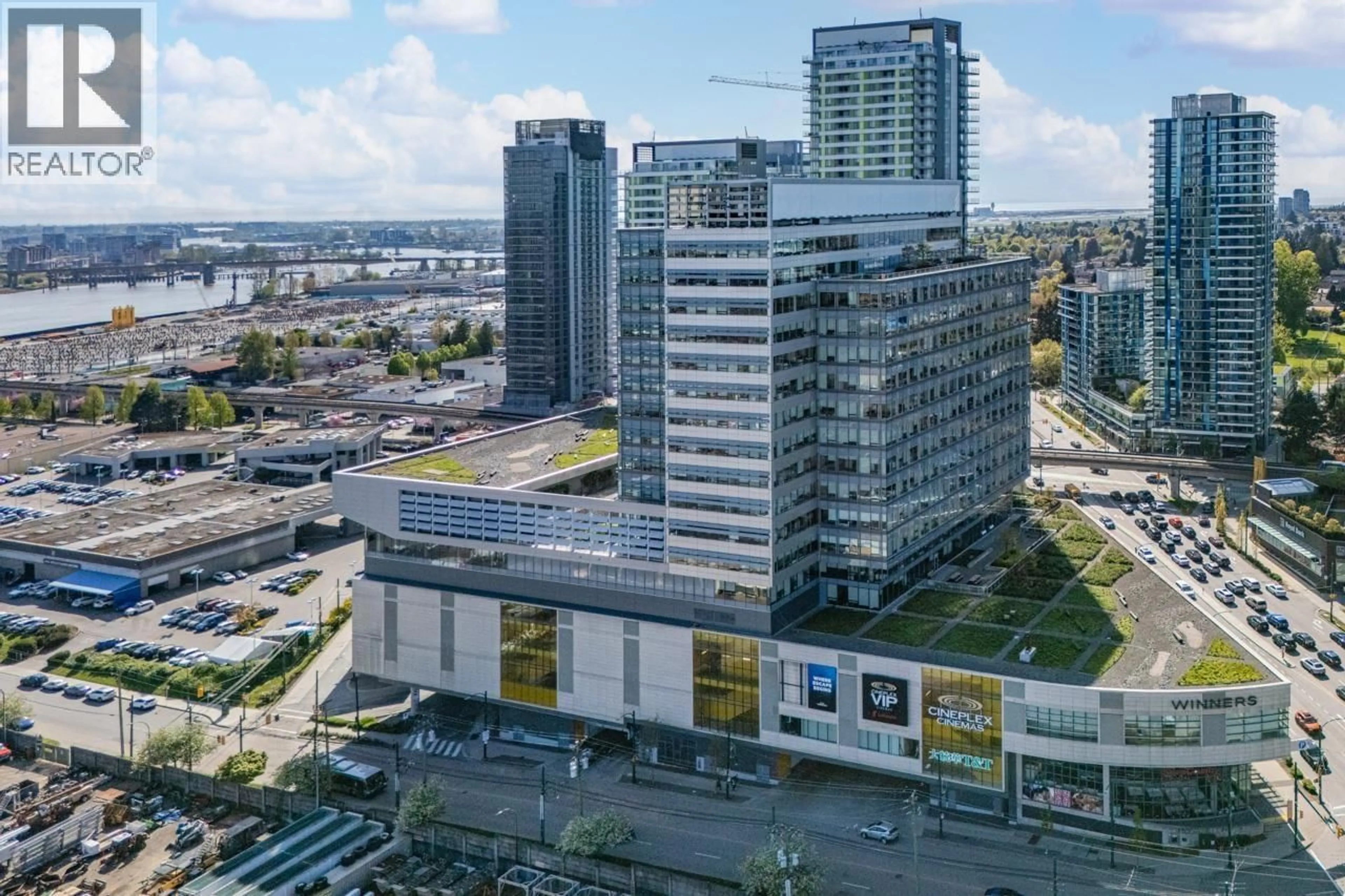 A pic from outside/outdoor area/front of a property/back of a property/a pic from drone, city buildings view from balcony for 2003 - 455 MARINE DRIVE, Vancouver British Columbia V5X0H3