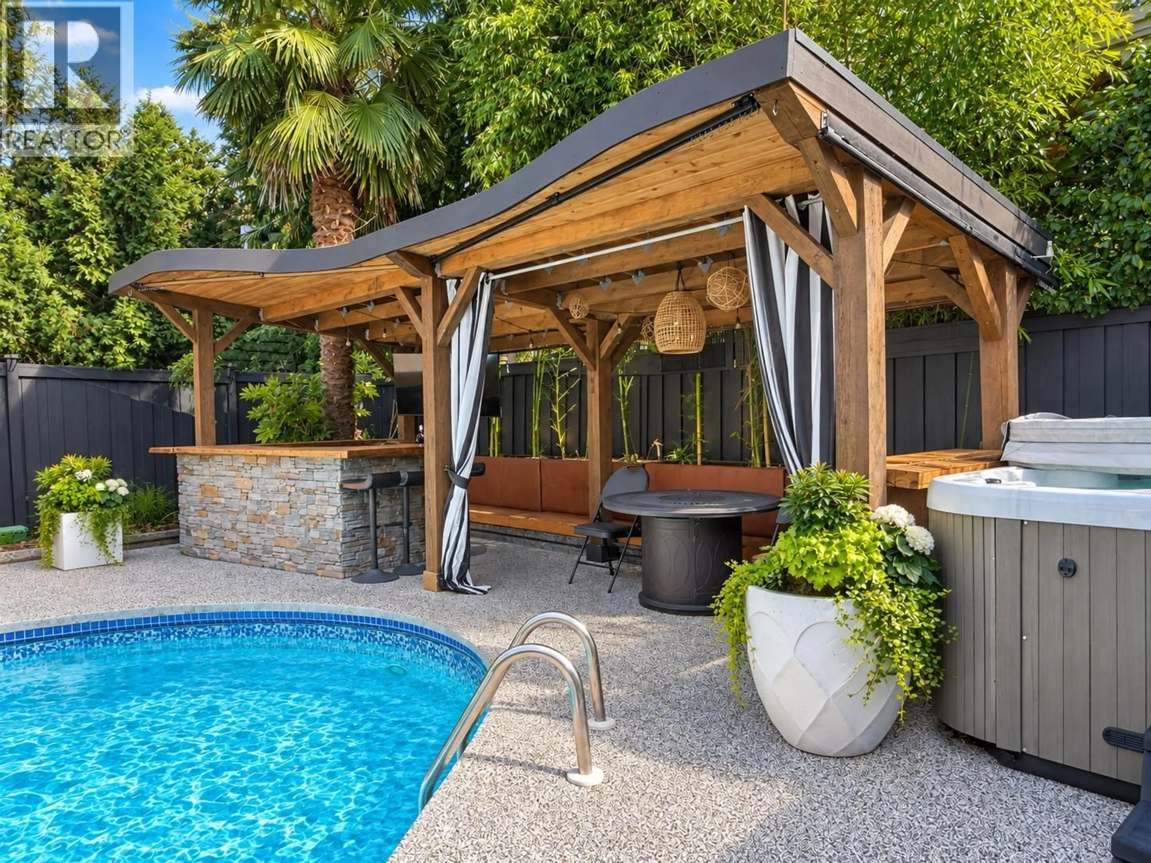 Patio, water/lake/river/ocean view for 1050 EDEN CRESCENT, Delta British Columbia V4L1W7