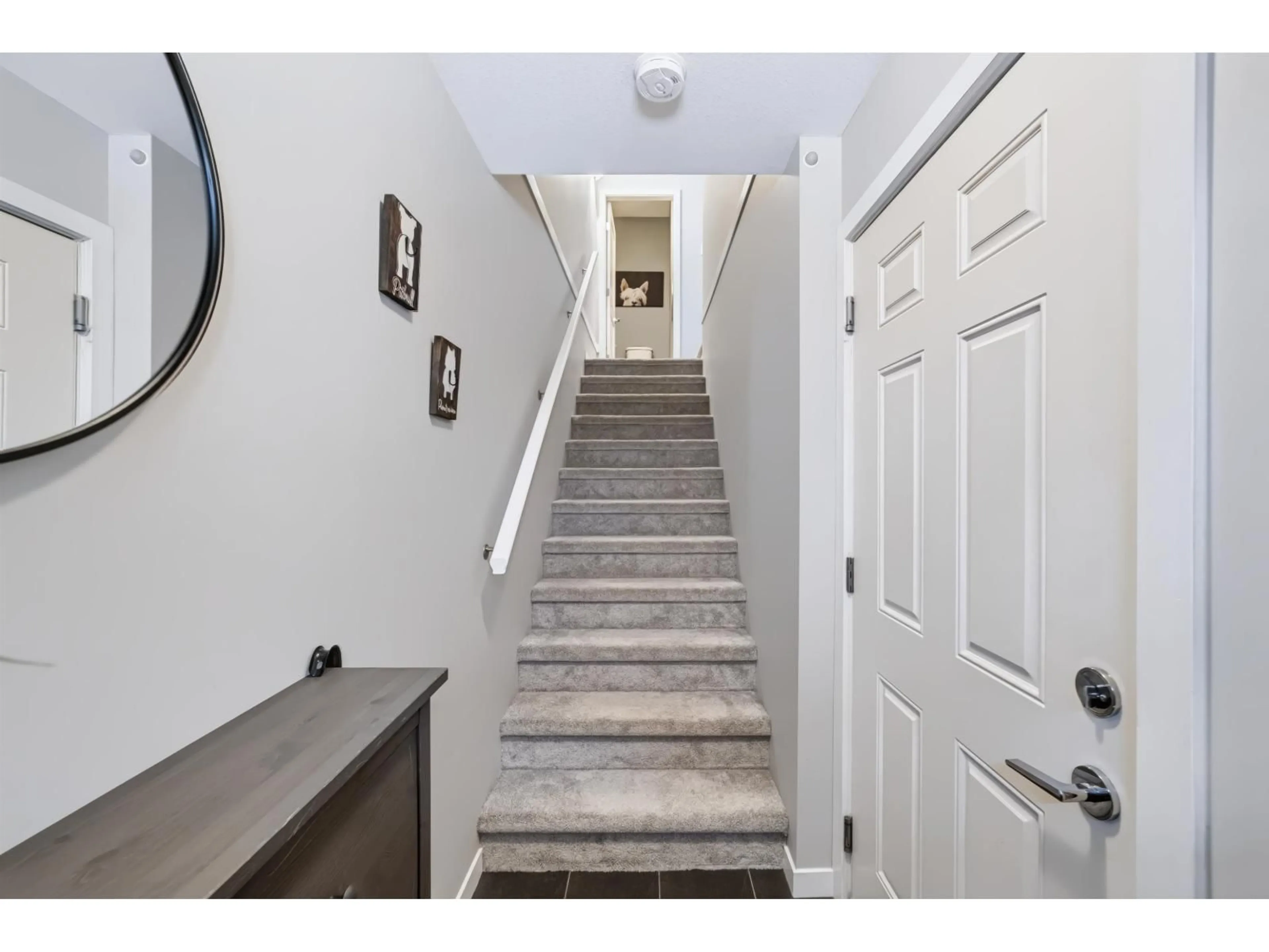 Indoor entryway for 74 - 34248 KING ROAD, Abbotsford British Columbia V2S0B1