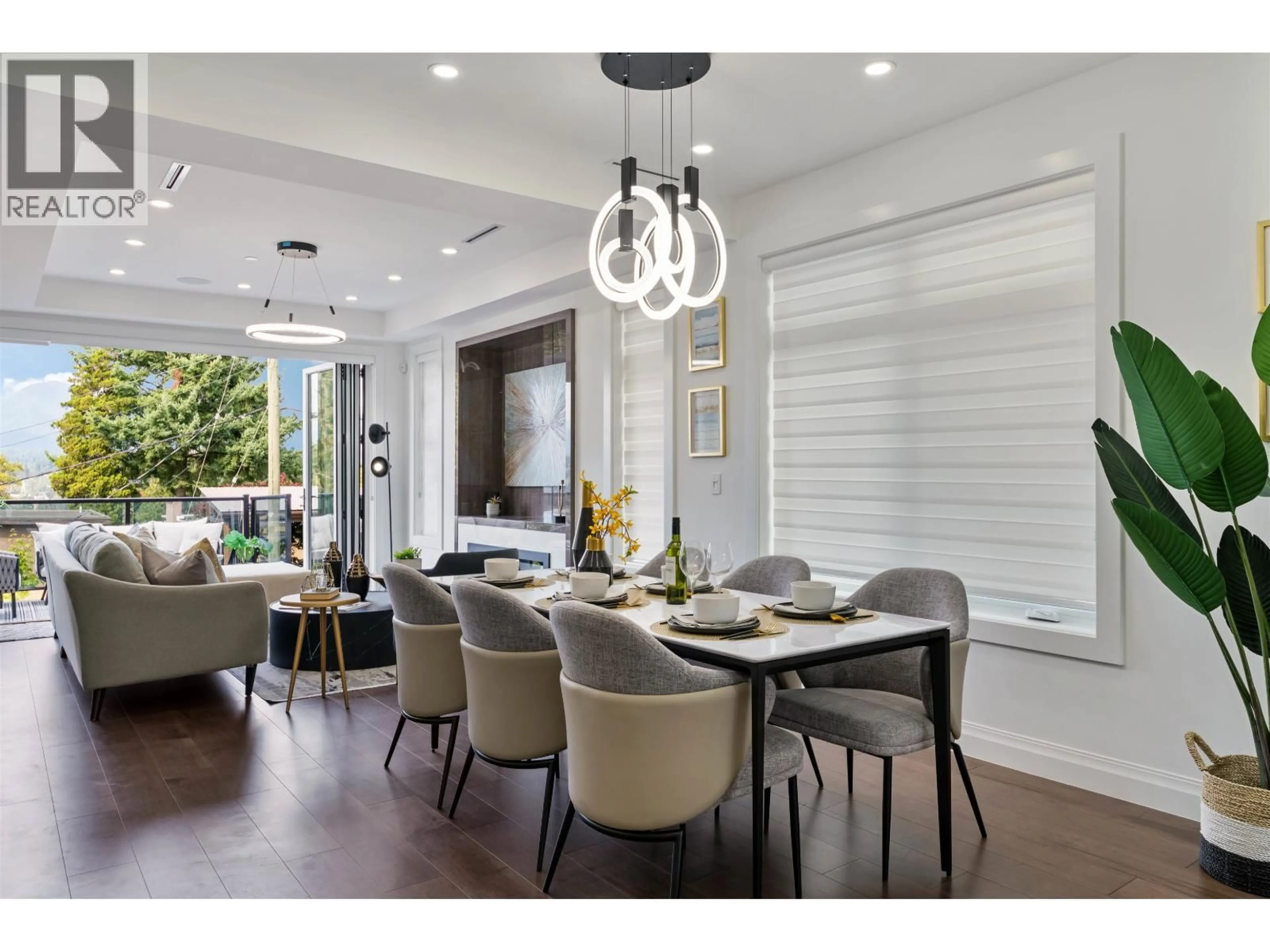 Dining room, wood/laminate floor for 3615 YALE STREET, Vancouver British Columbia V5K1C8