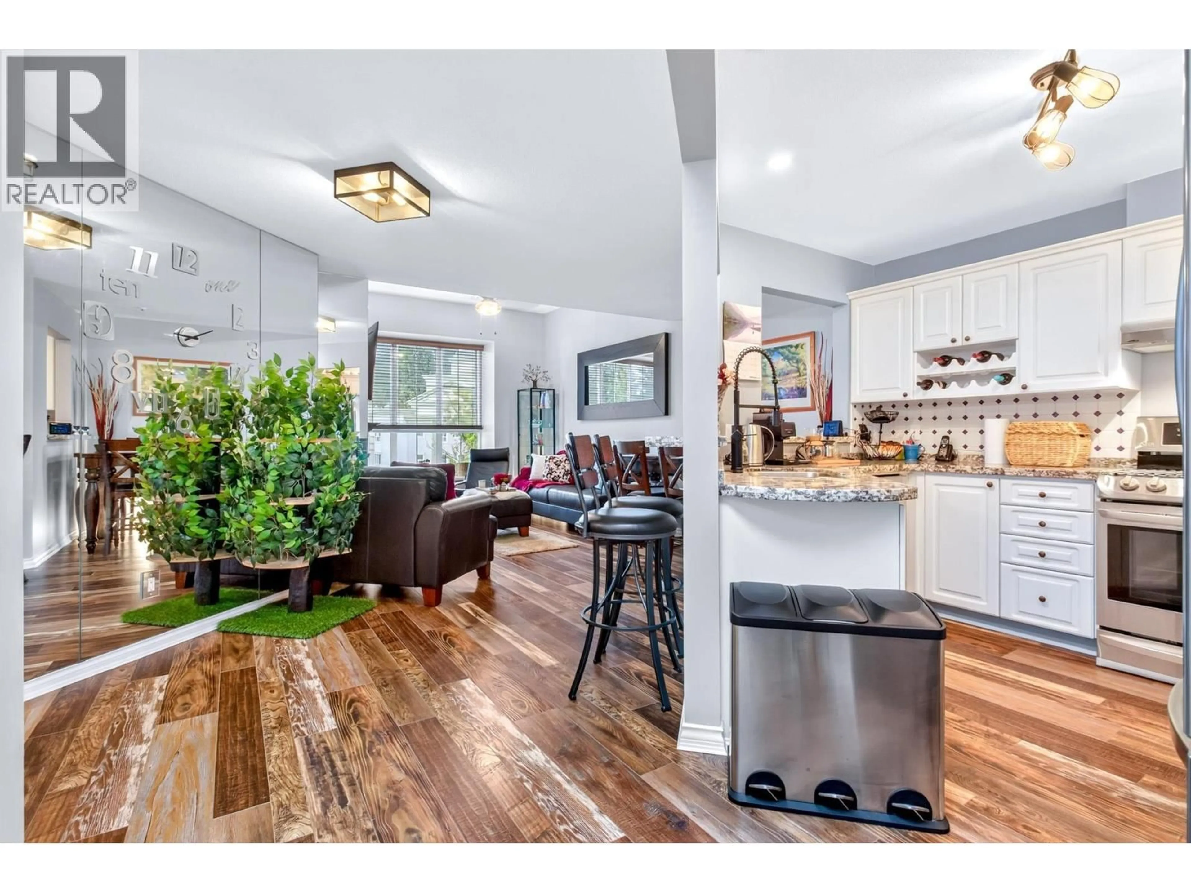Open concept kitchen, unknown for 419 - 2970 PRINCESS CRESCENT, Coquitlam British Columbia V3B7R5