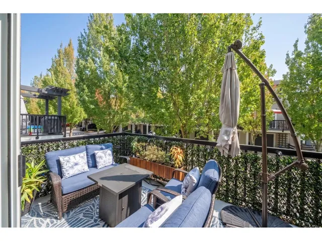 37 - 7238 189 STREET, Surrey 3