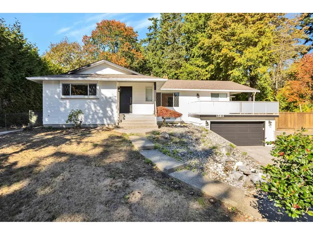 13811 17 AVENUE, Surrey 2