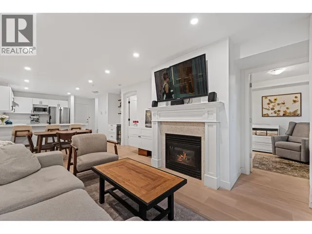 118 - 365 1ST STREET, North Vancouver 2