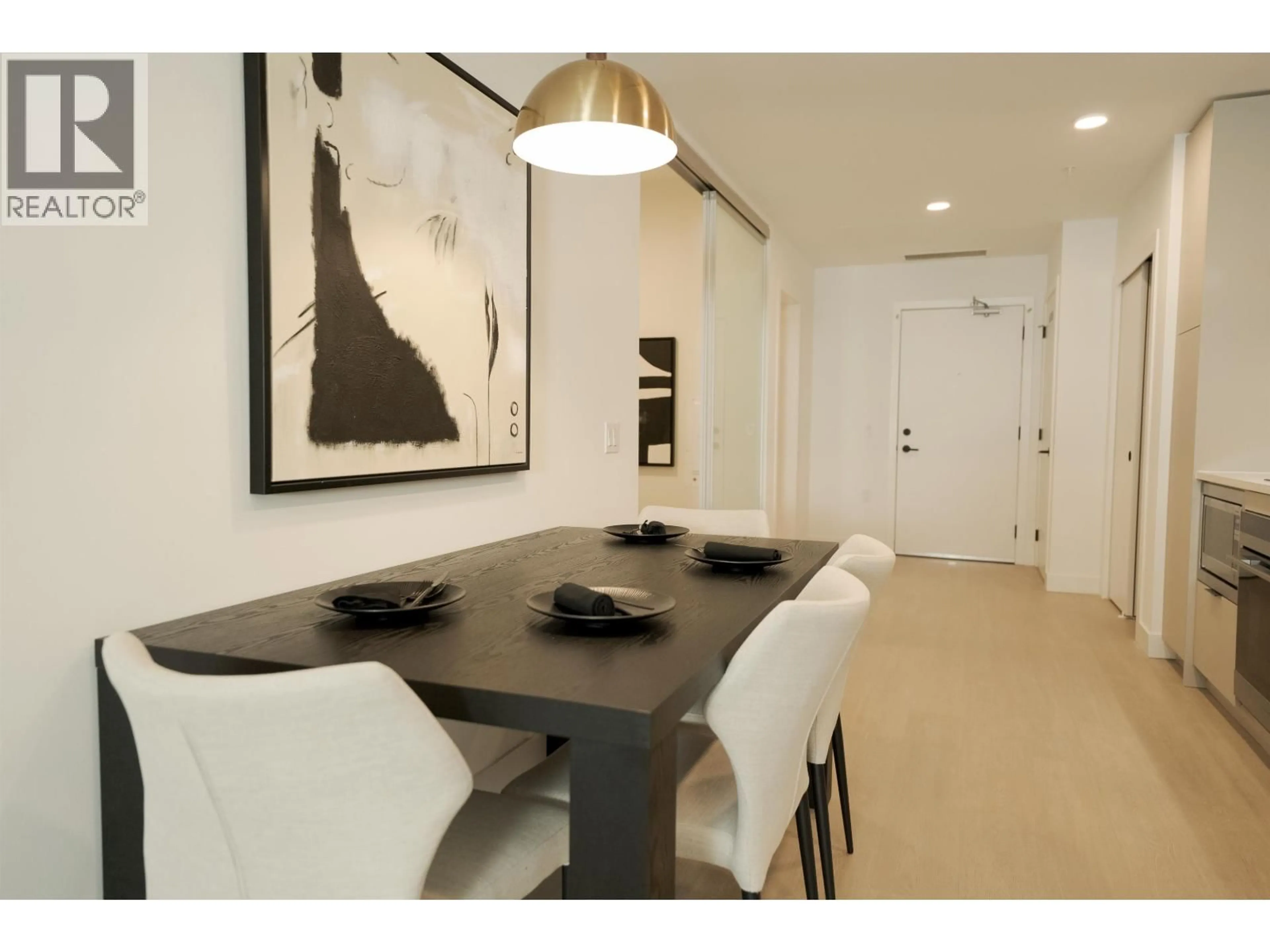 Dining room, wood/laminate floor for 358 - 422 3RD STREET, North Vancouver British Columbia V7L0K1