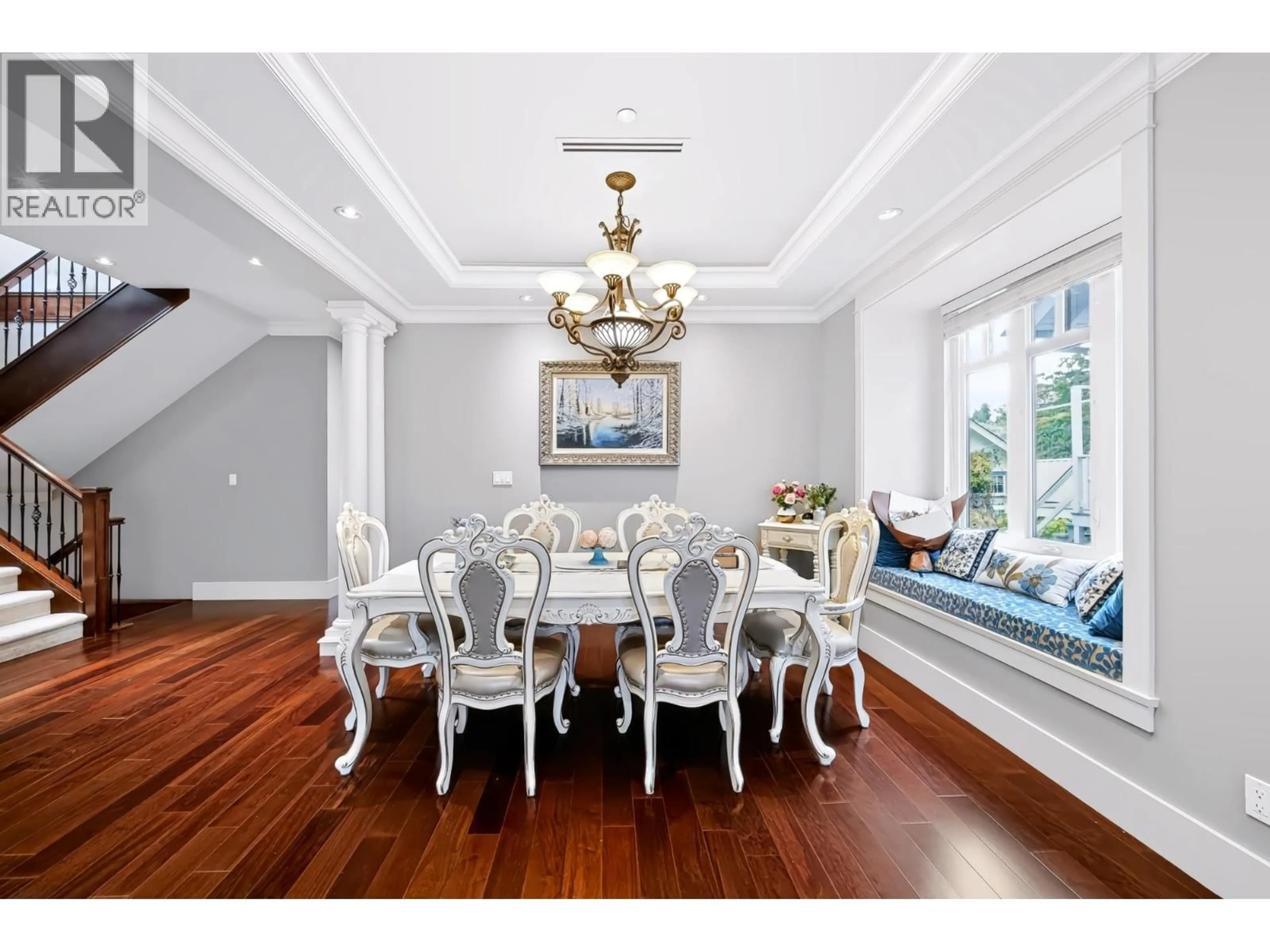Dining room, wood/laminate floor for 2851 38TH AVENUE, Vancouver British Columbia V6N2W8