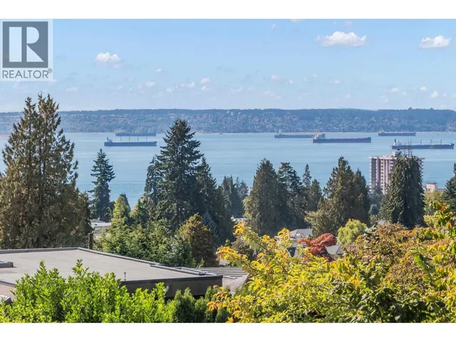 1165 MATHERS AVENUE, West Vancouver 3