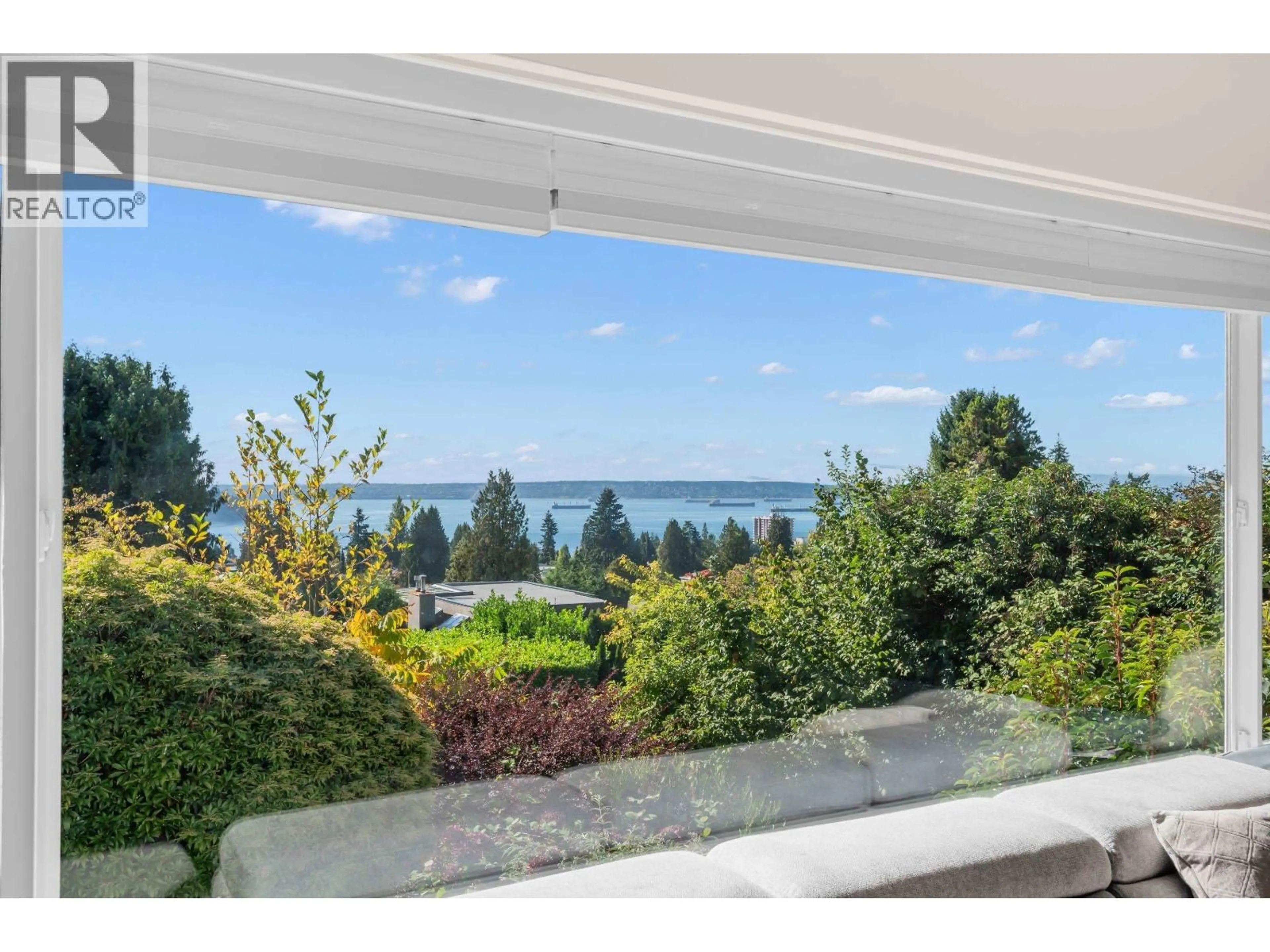 Patio, water/lake/river/ocean view for 1165 MATHERS AVENUE, West Vancouver British Columbia V7T2G4