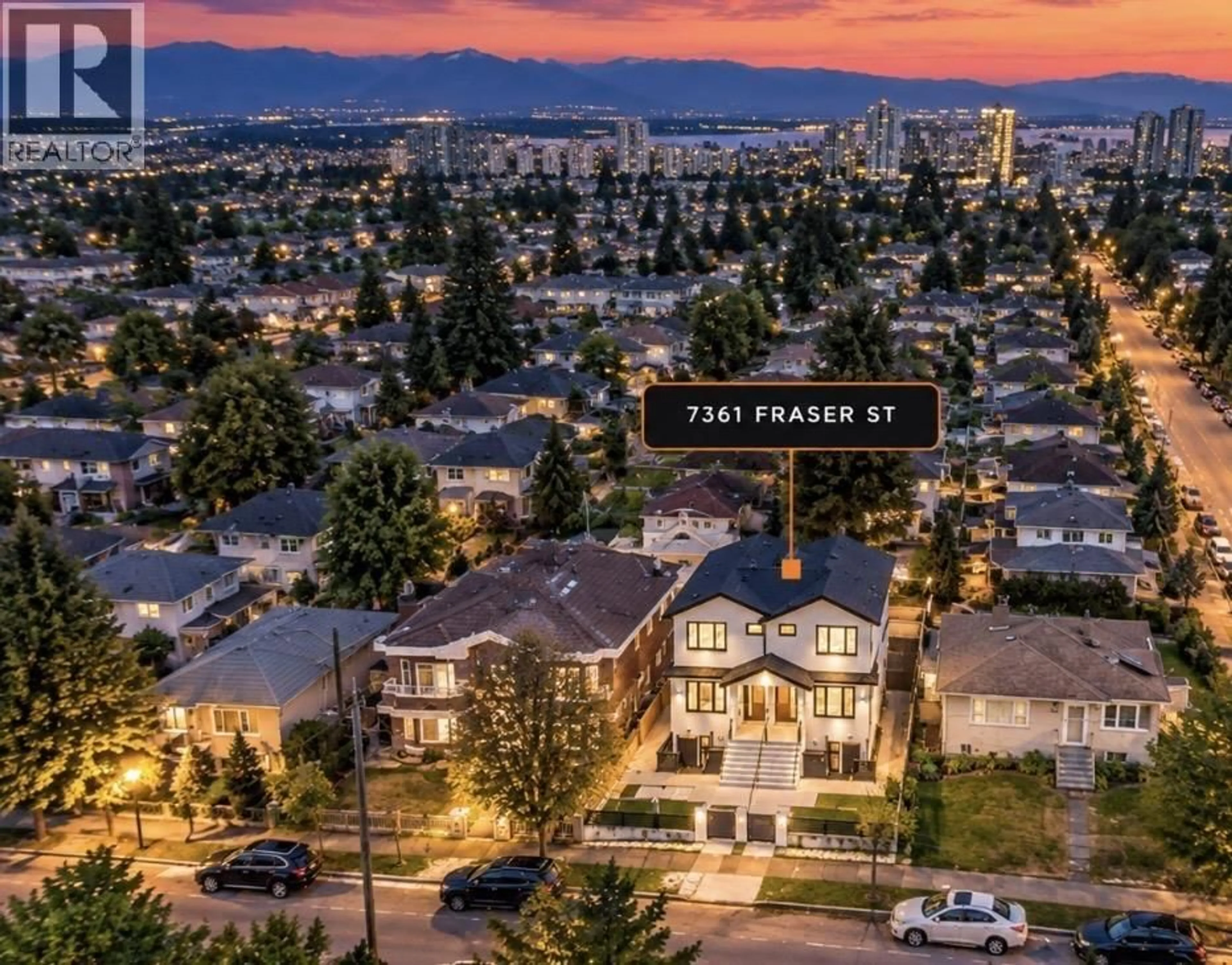 A pic from outside/outdoor area/front of a property/back of a property/a pic from drone, mountain view for 2 - 7361 FRASER STREET, Vancouver British Columbia V5X3W1