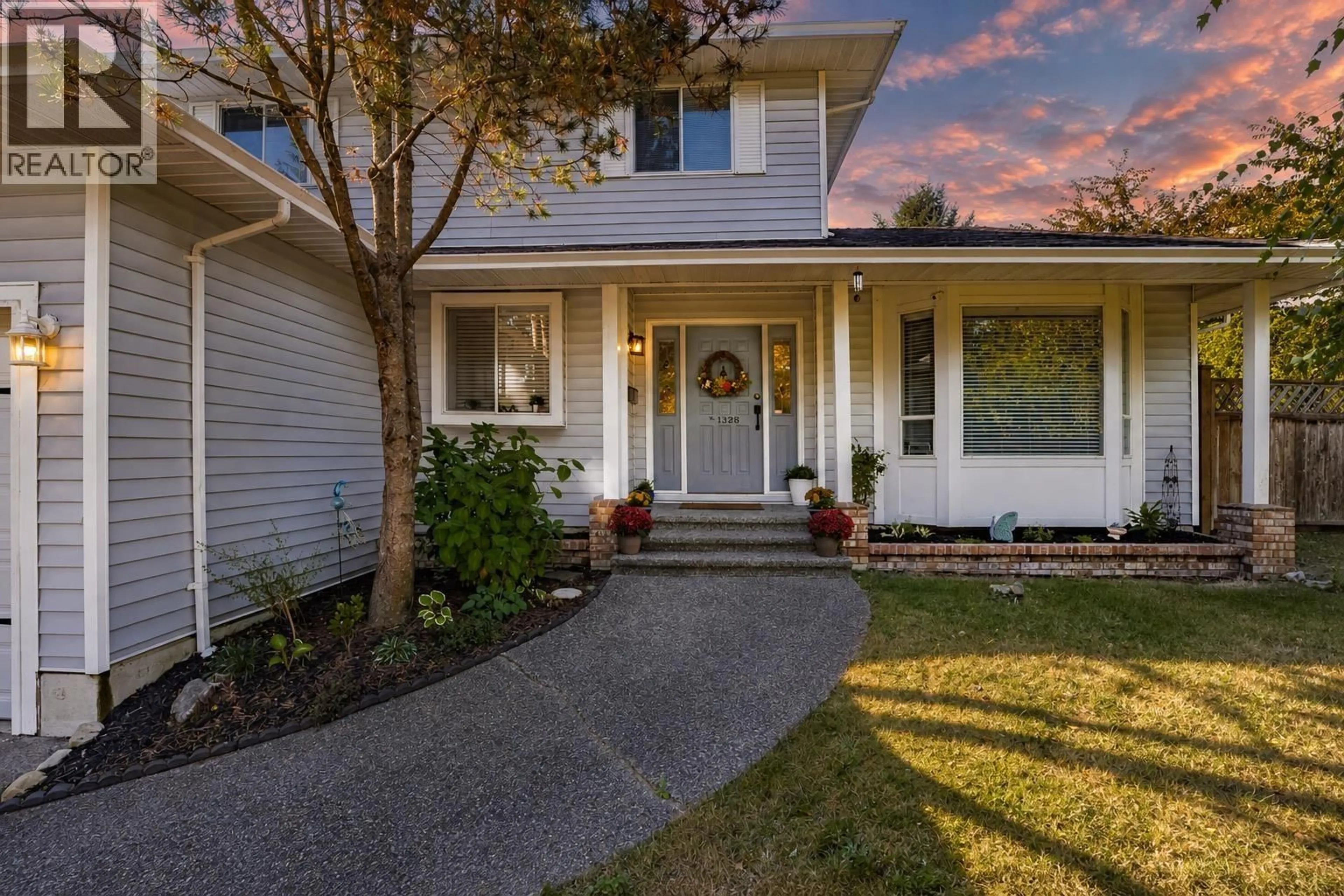 Home with vinyl exterior material, street for 1328 HONEYSUCKLE LANE, Coquitlam British Columbia V3E2K2