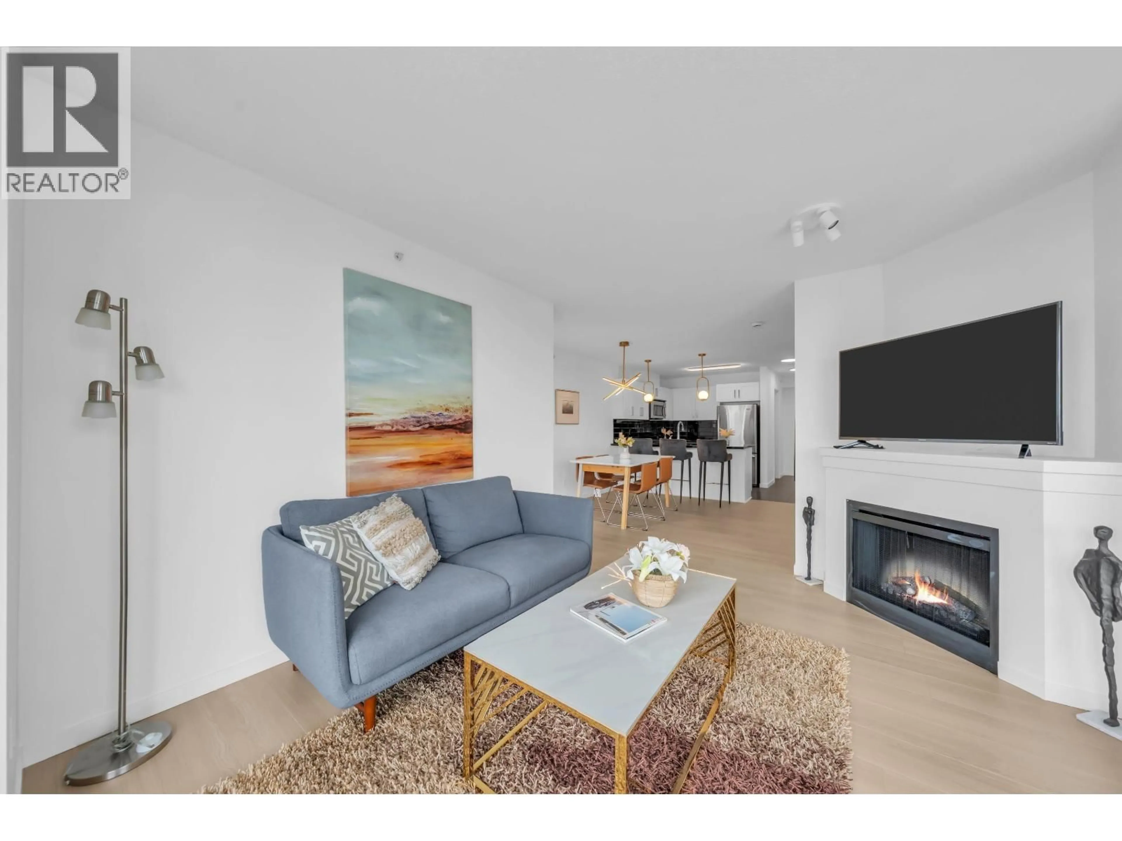 Living room with furniture, unknown for 2705 - 2133 DOUGLAS ROAD, Burnaby British Columbia V5C0E9