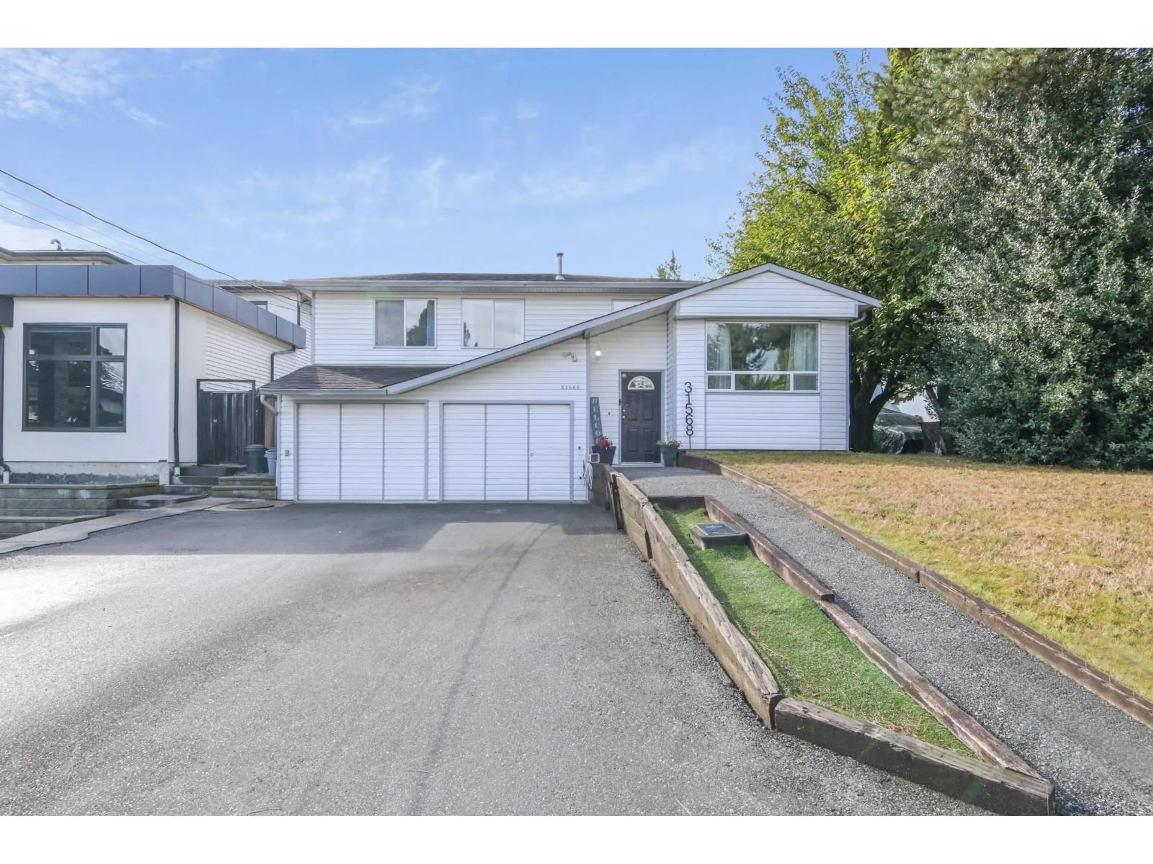 Unknown for 31568 OAKRIDGE CRESCENT, Abbotsford British Columbia V2T6A6