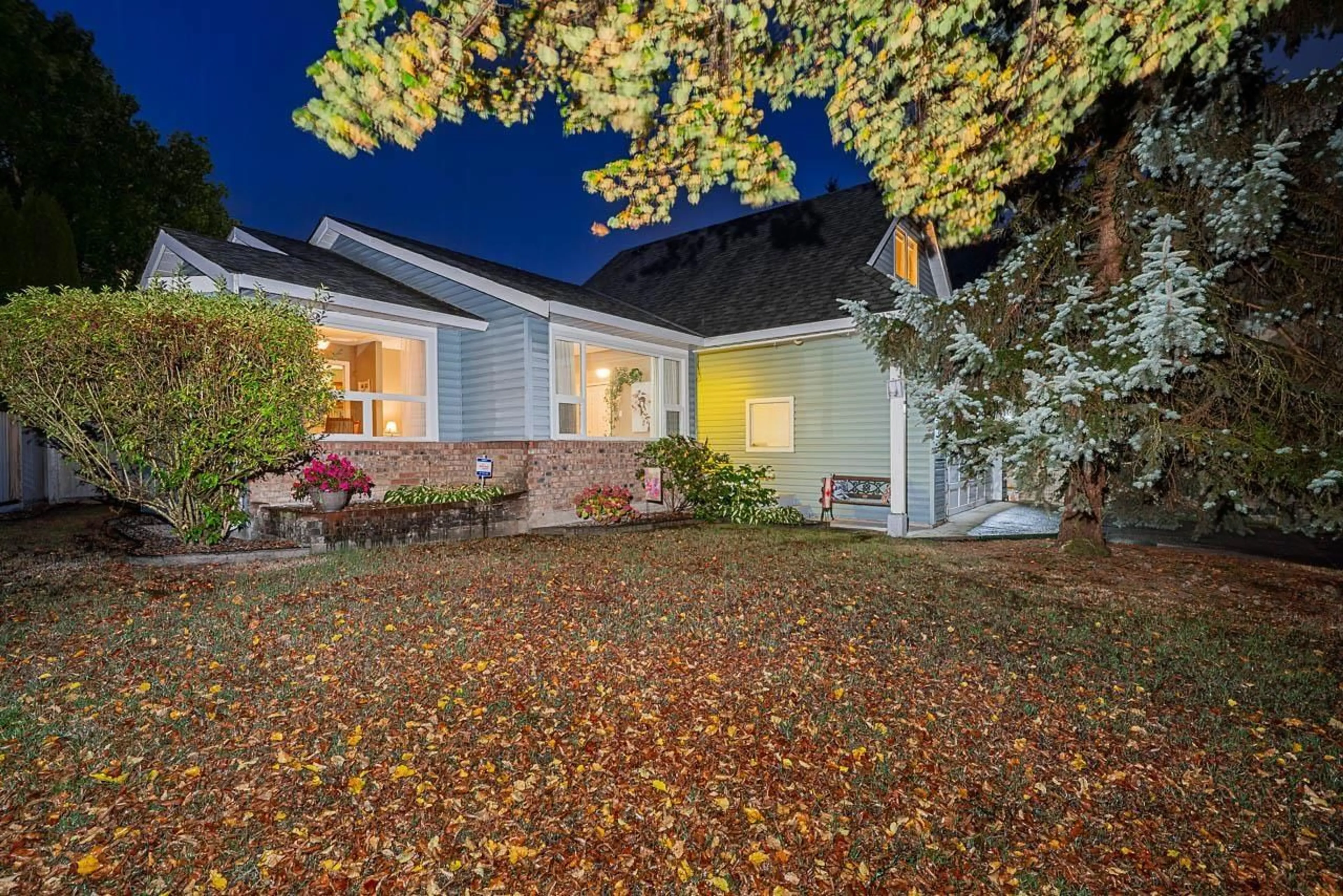 A pic from outside/outdoor area/front of a property/back of a property/a pic from drone, street for 8640 148A STREET, Surrey British Columbia V3S7E5