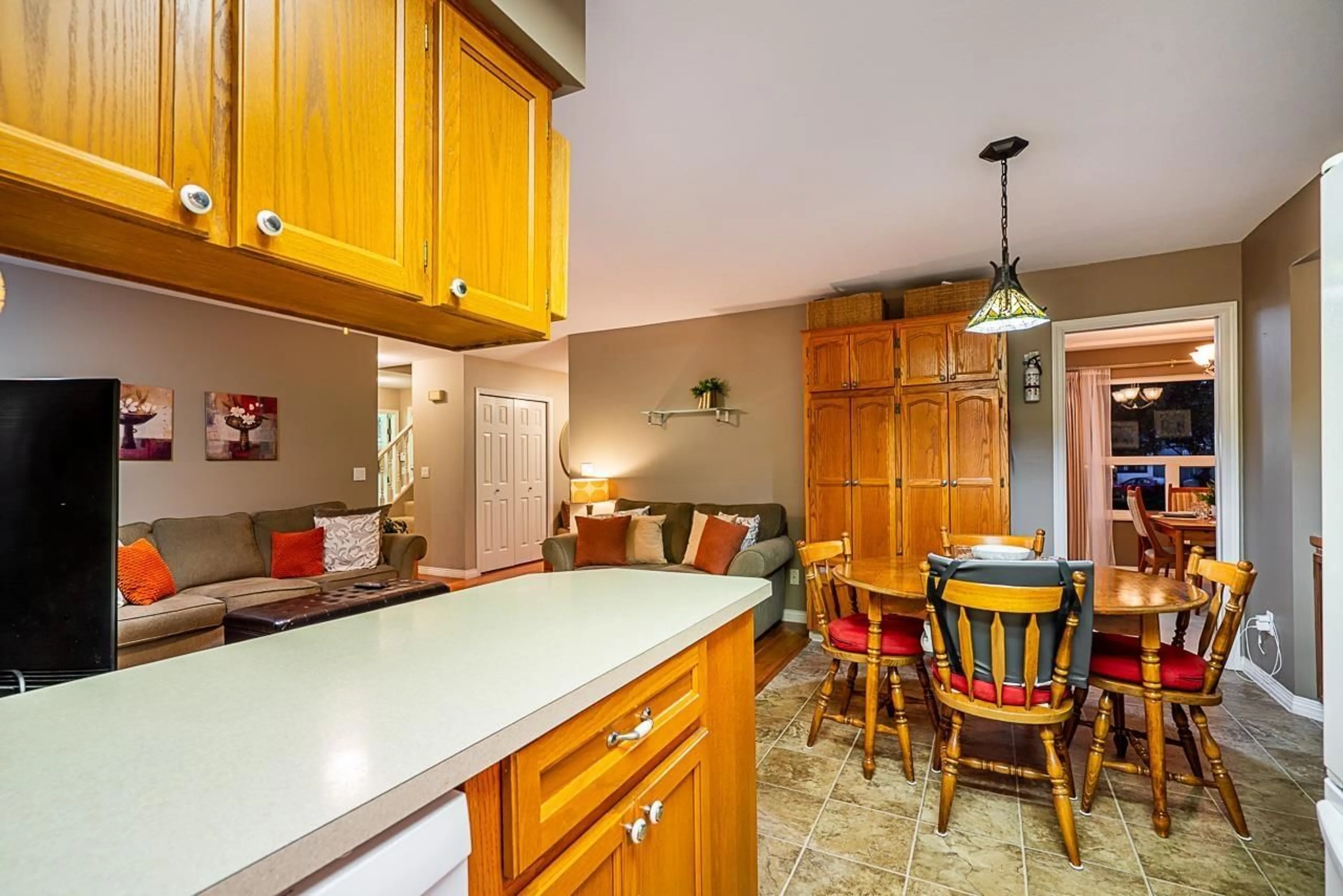 Open concept kitchen, ceramic/tile floor for 8640 148A STREET, Surrey British Columbia V3S7E5