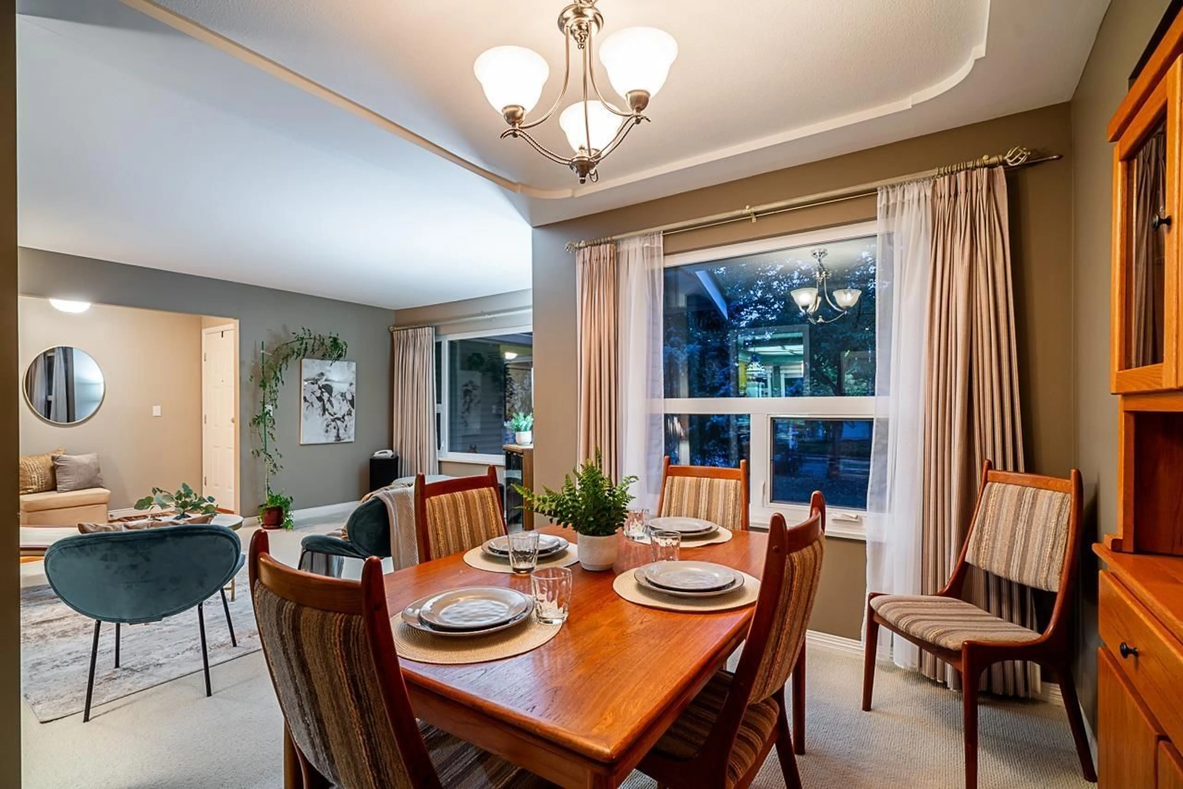Dining room, unknown for 8640 148A STREET, Surrey British Columbia V3S7E5
