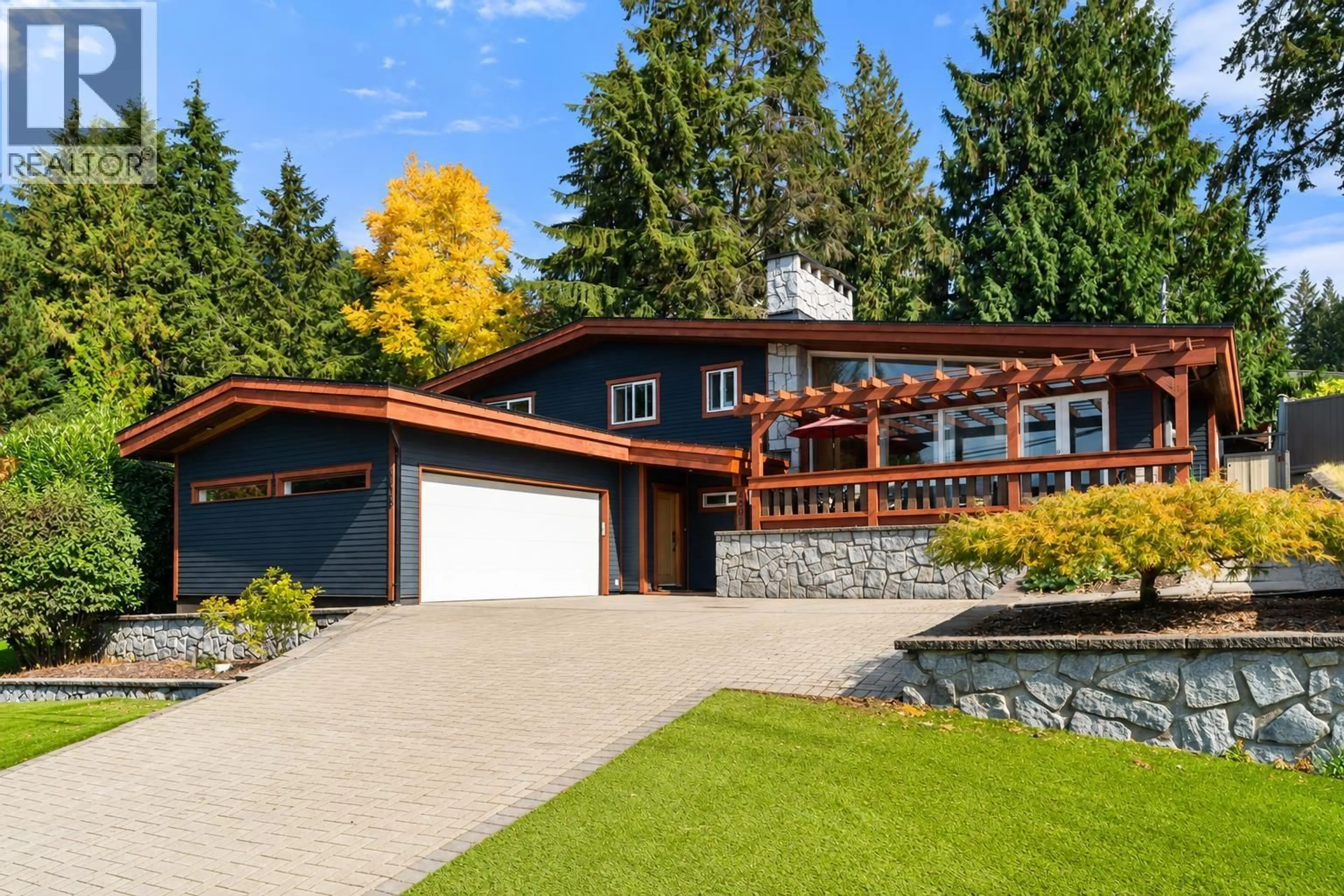 Home with vinyl exterior material, unknown for 4506 RANGER AVENUE, North Vancouver British Columbia V7R3L5
