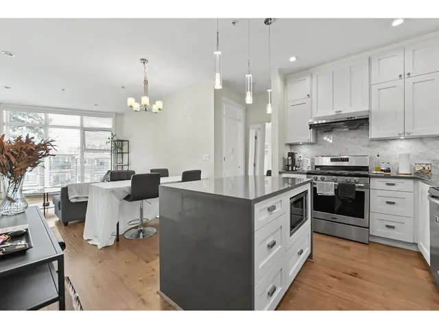 516 - 14855 THRIFT AVENUE, White Rock 4