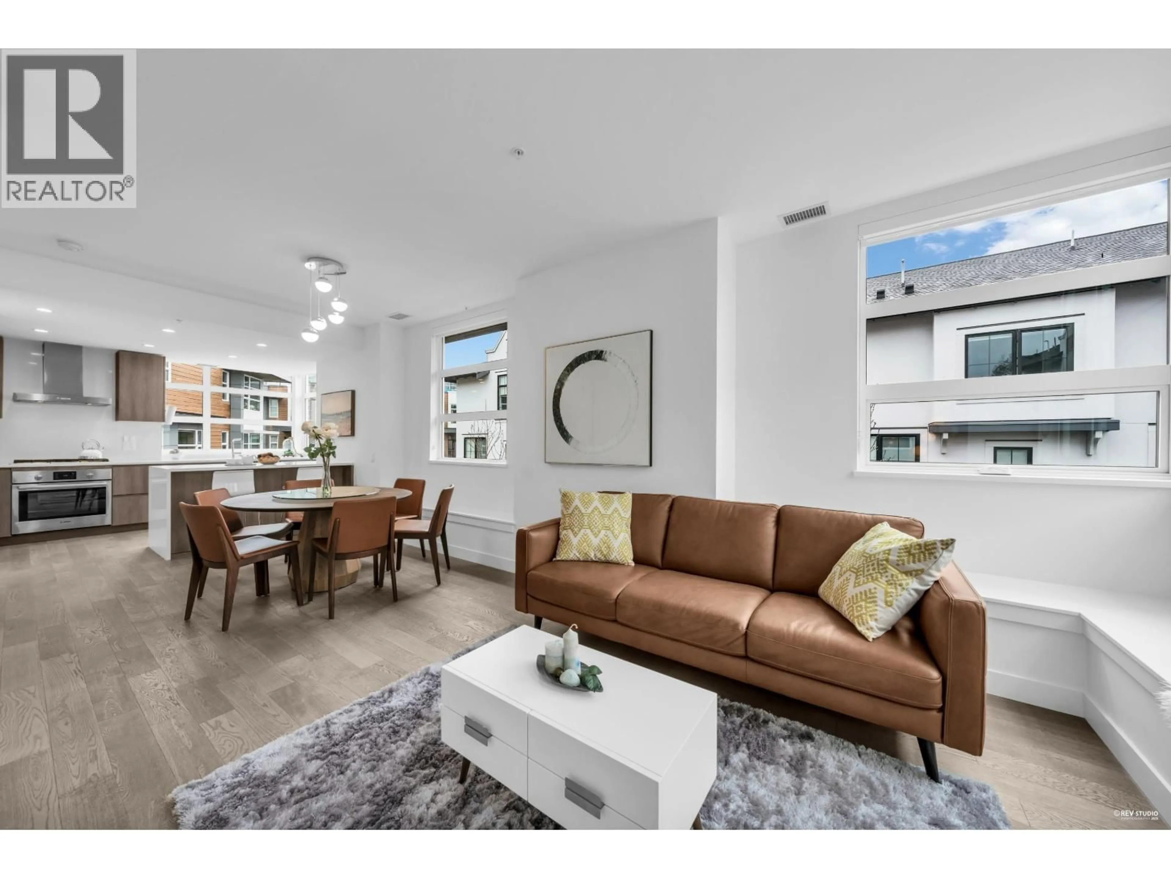 Living room with furniture, unknown for 227 - 2060 CURLING ROAD, North Vancouver British Columbia V7P1X4