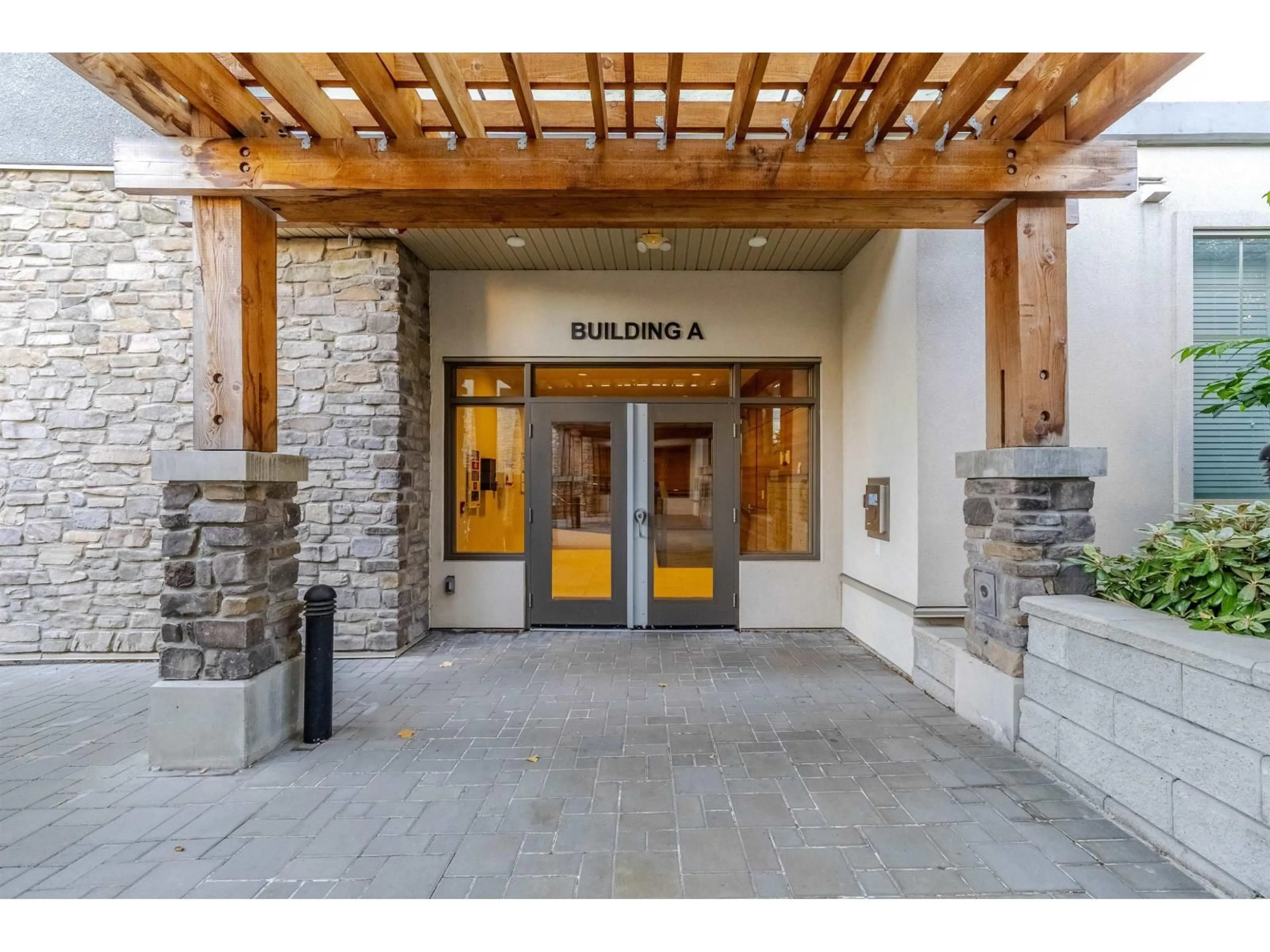 Indoor foyer for A209 - 20487 65 AVENUE, Langley British Columbia V2Y2H1