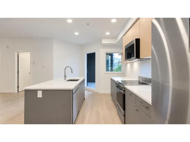 217 - 10777 138 STREET, Surrey 2