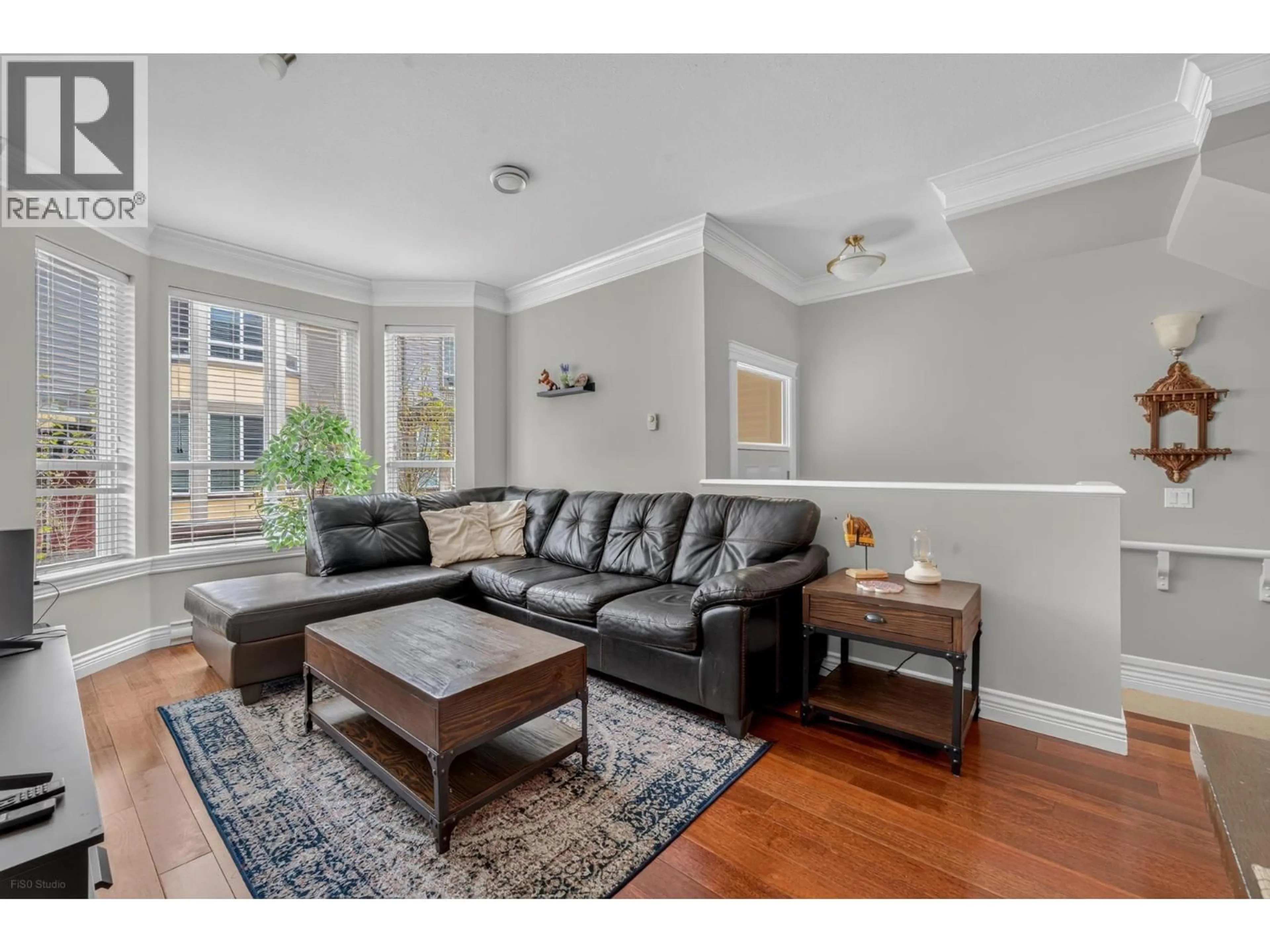 Living room with furniture, unknown for 11 - 9051 BLUNDELL ROAD, Richmond British Columbia V6Y1K4