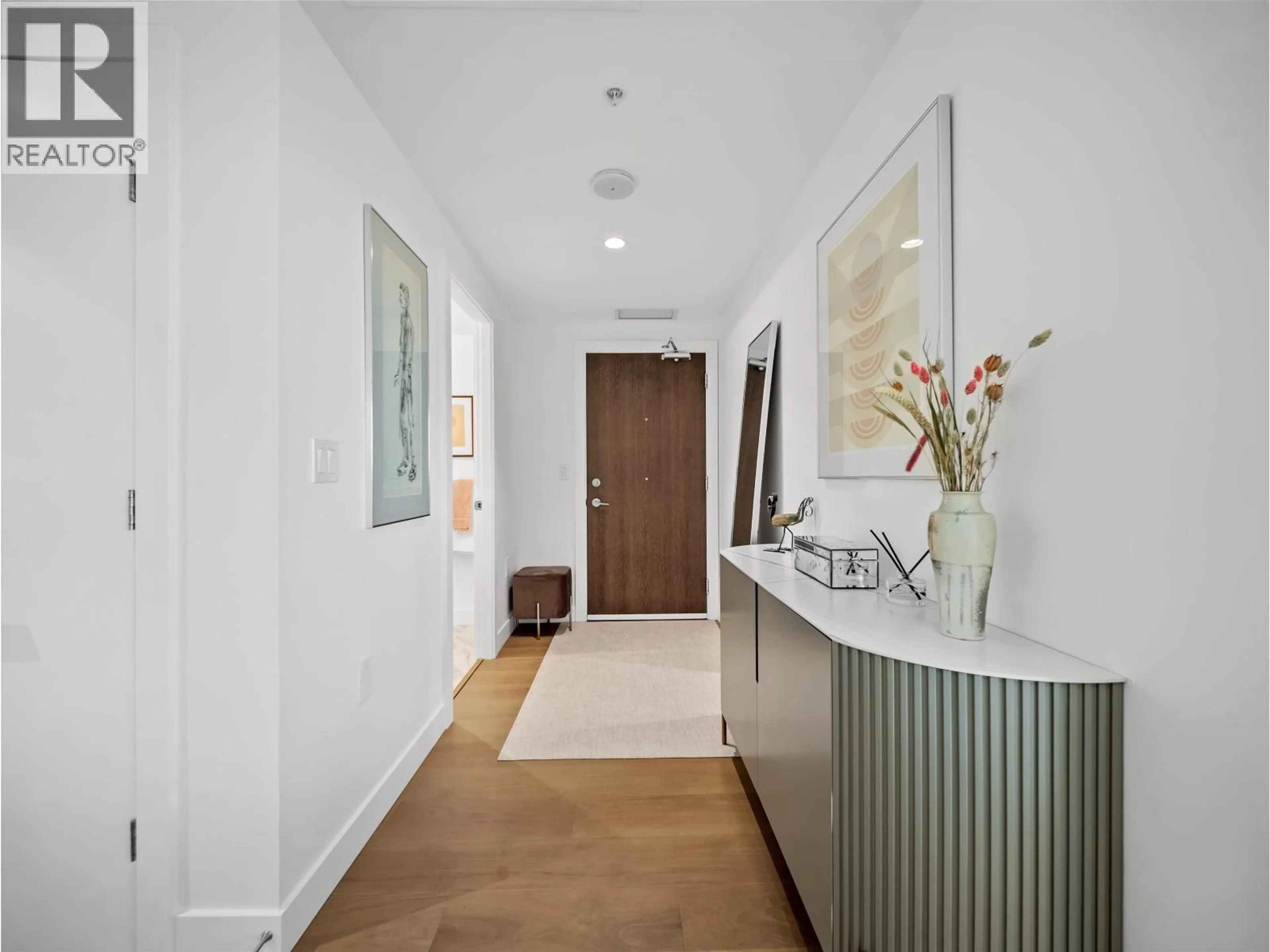 Indoor entryway for 1102 - 5766 GILBERT ROAD, Richmond British Columbia V7C0G2