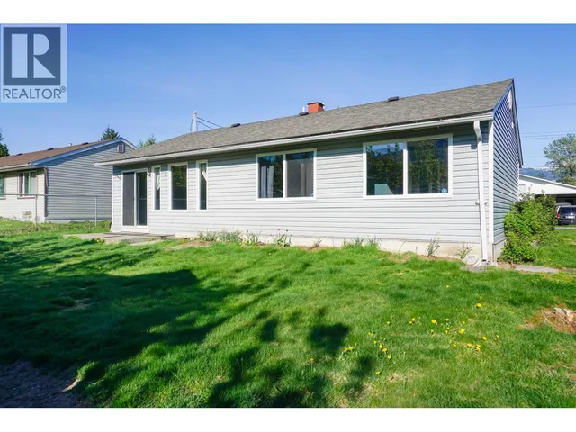 131 KOOTENAY STREET, Kitimat 4