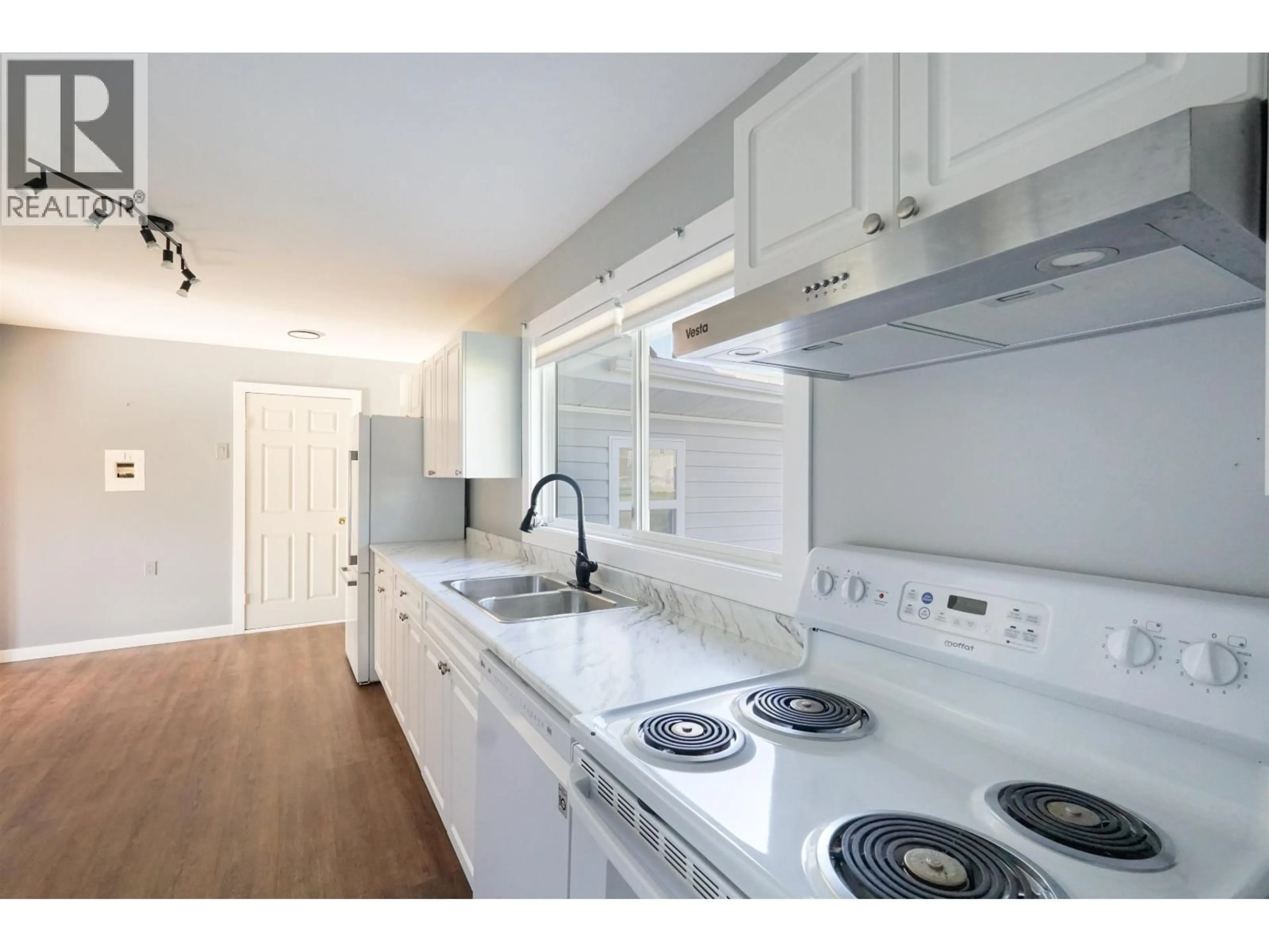 Standard kitchen, unknown for 131 KOOTENAY STREET, Kitimat British Columbia V8C1X4