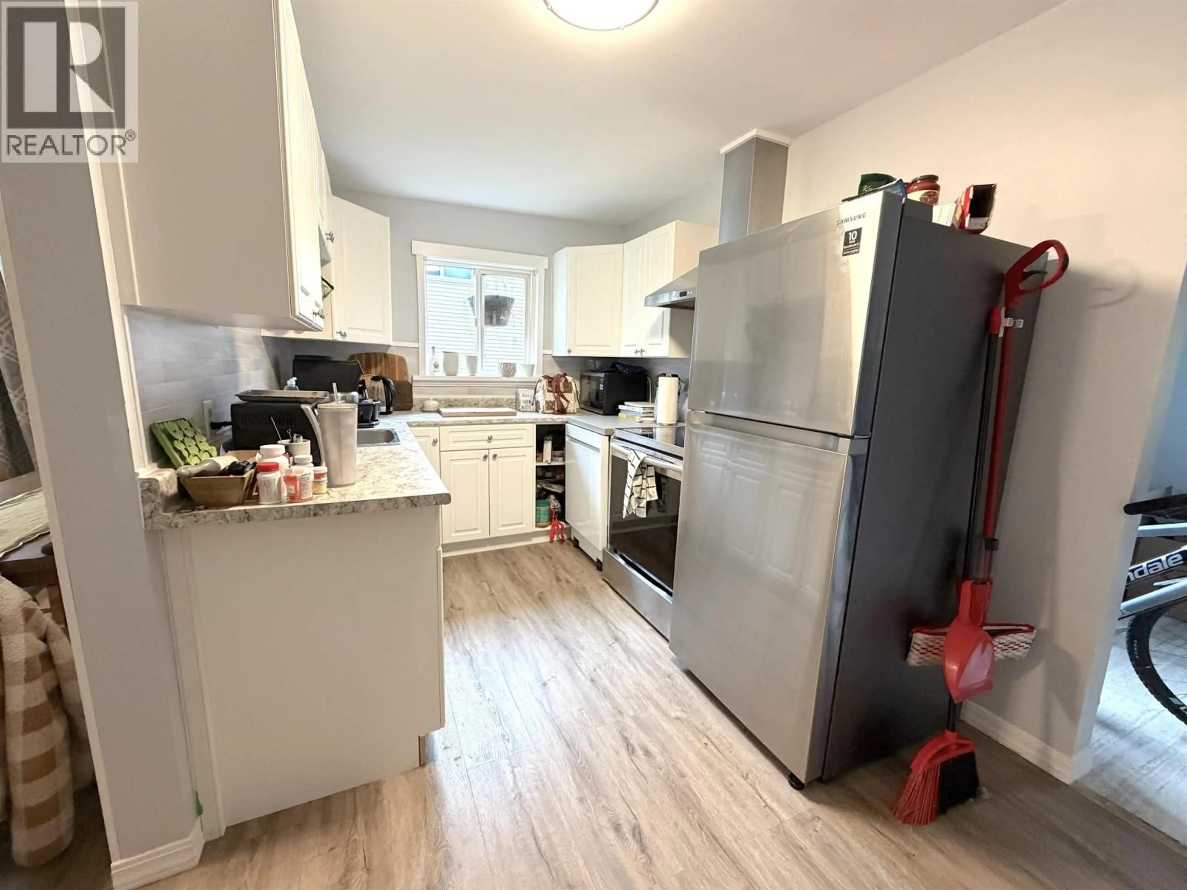 Standard kitchen, unknown for 653 8TH AVENUE, Prince Rupert British Columbia V8J2N1