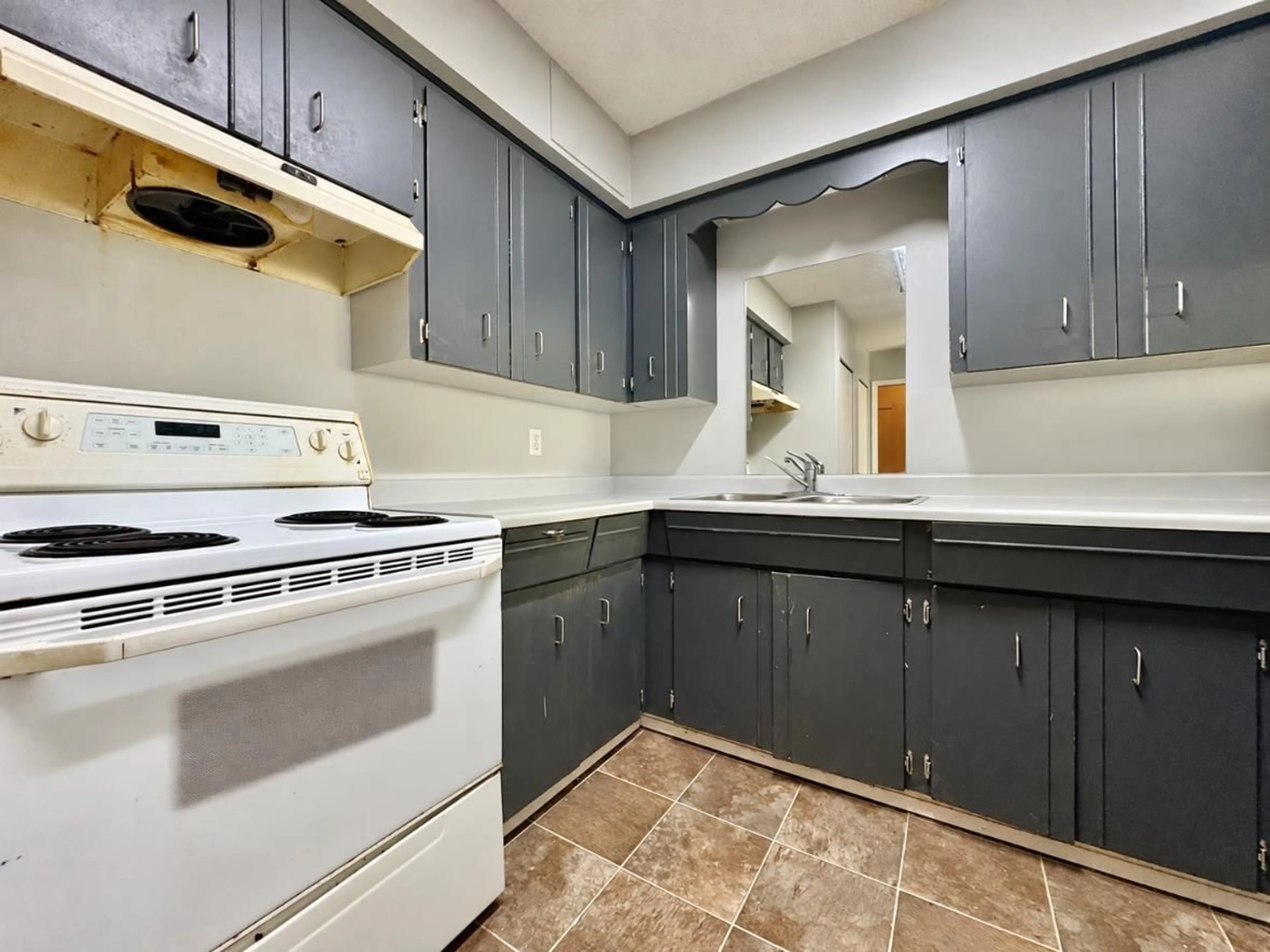 Standard kitchen, unknown for 9 - 45720 VICTORIA AVENUE, Chilliwack British Columbia V2P2T5