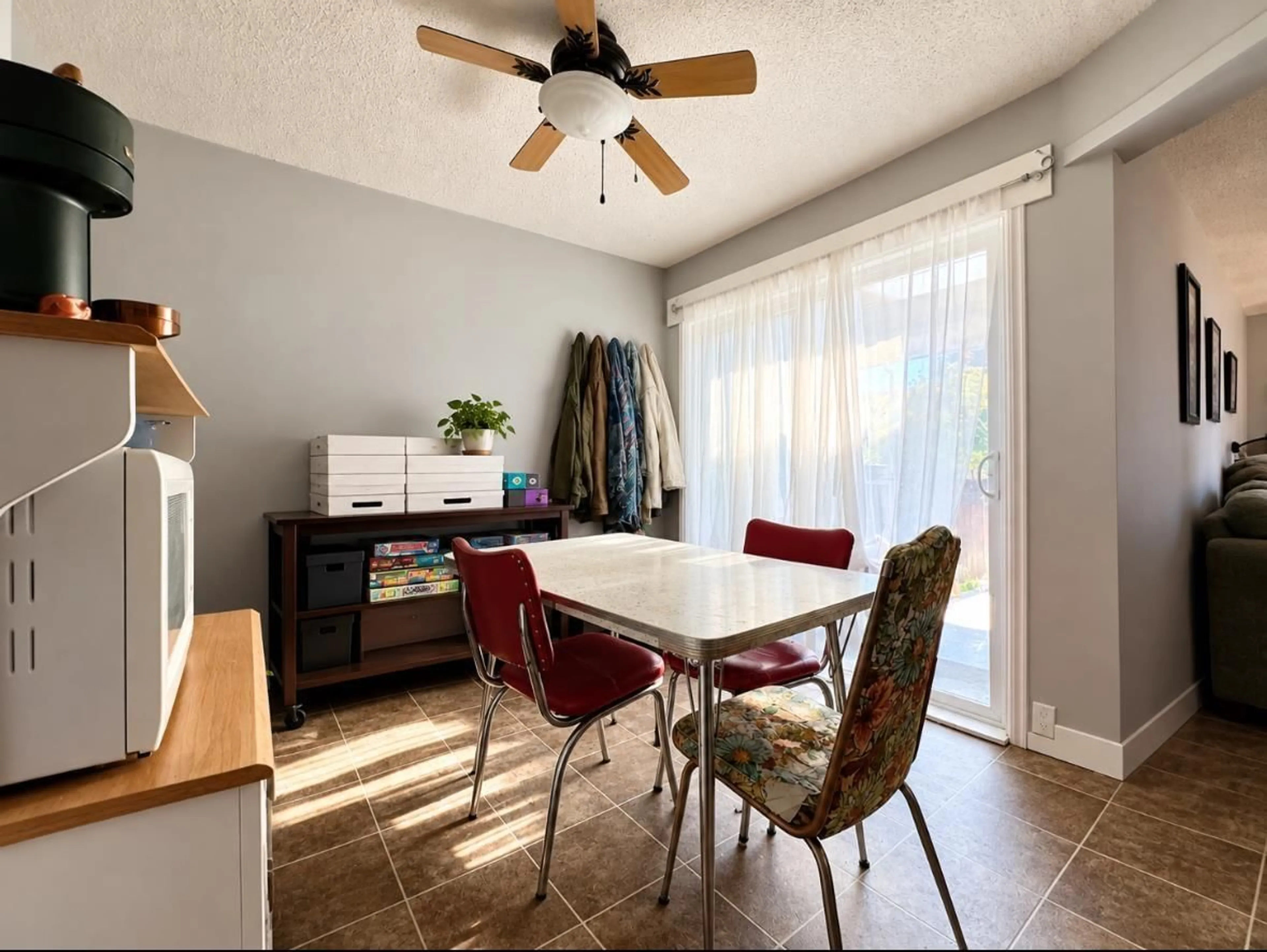 A pic of a room for 9 - 45720 VICTORIA AVENUE, Chilliwack British Columbia V2P2T5