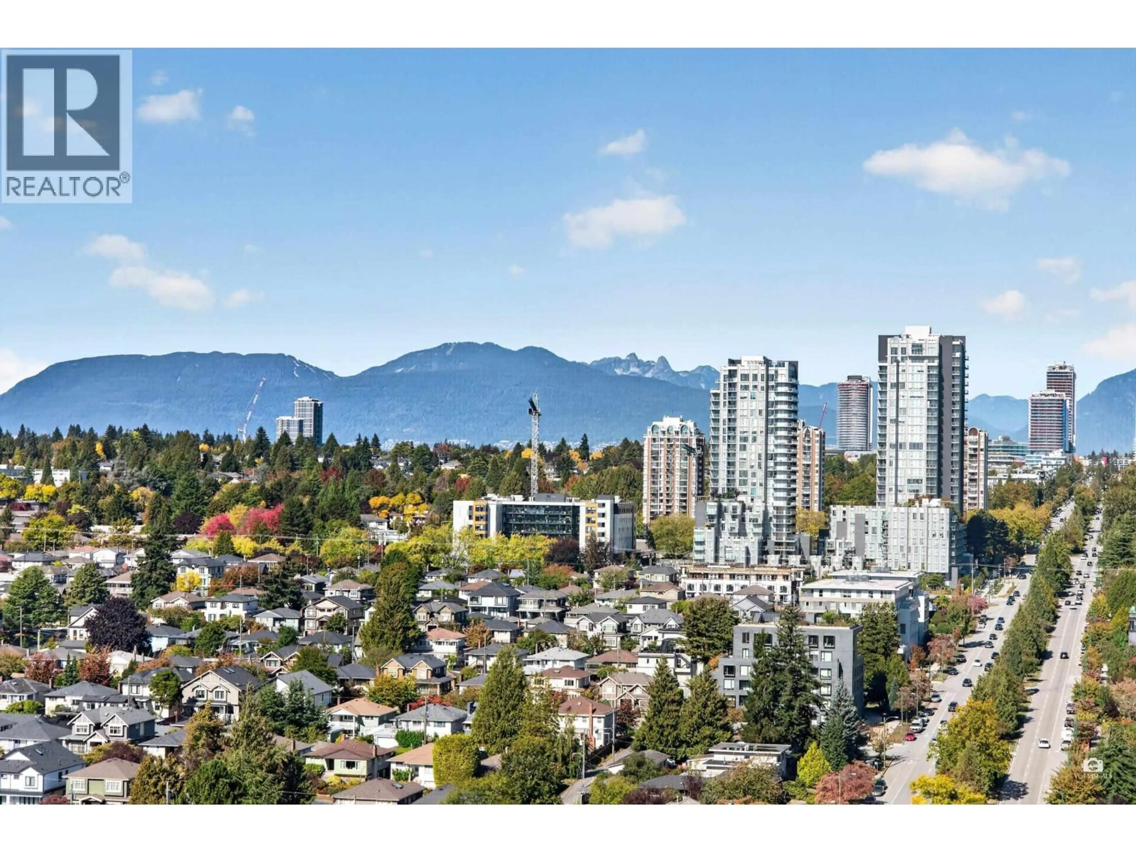 A pic from outside/outdoor area/front of a property/back of a property/a pic from drone, city buildings view from balcony for 2506 - 488 MARINE DRIVE, Vancouver British Columbia V5X0C6