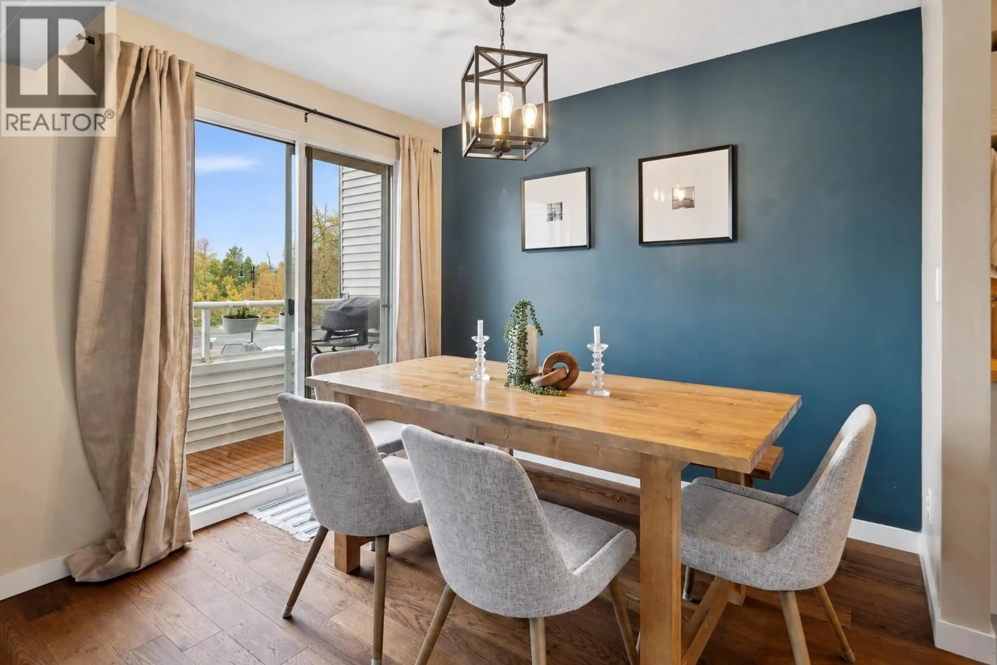 Dining room, wood/laminate floor for 10 - 4925 ELLIOTT STREET, Delta British Columbia V4K4L2