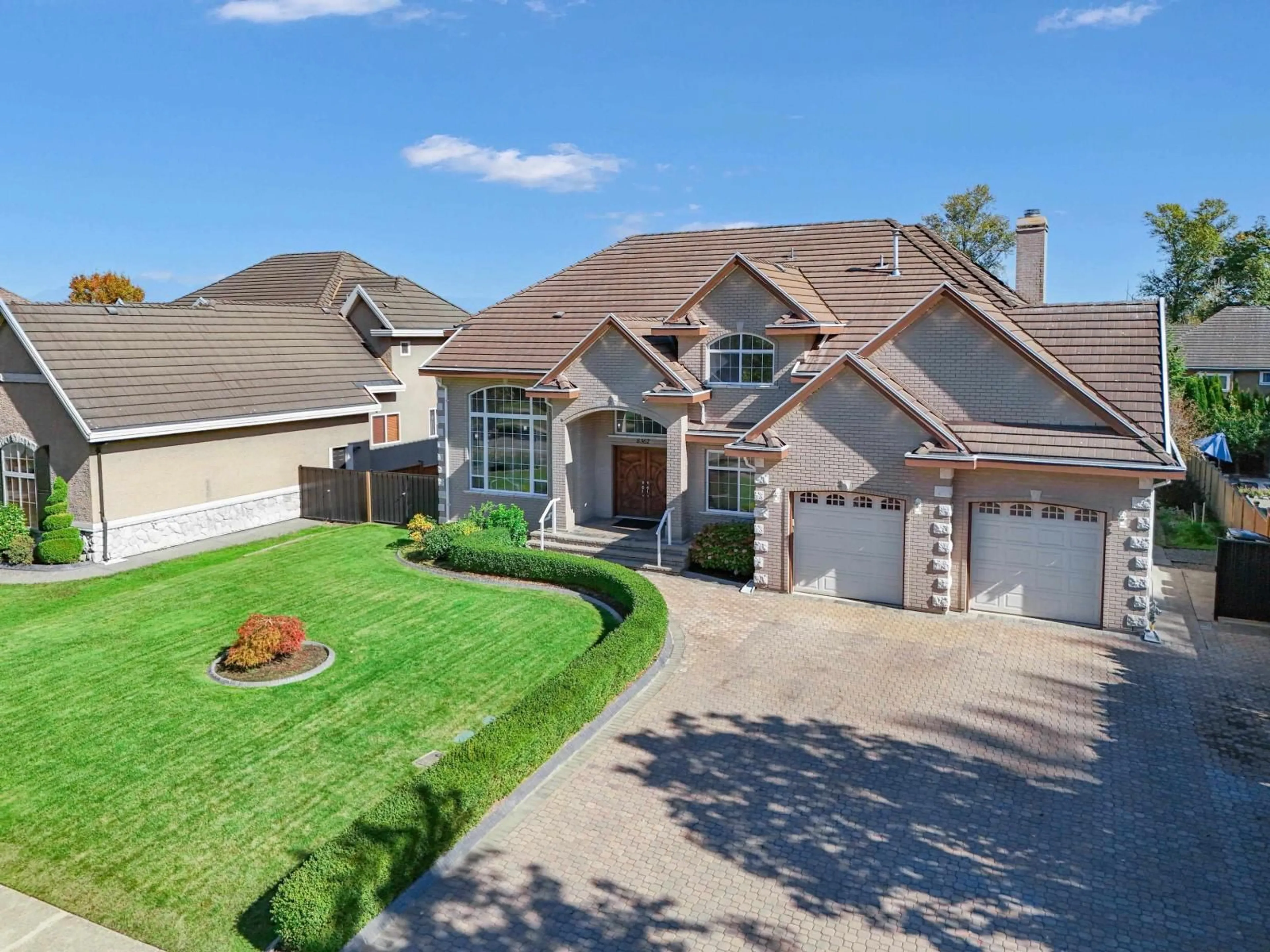 A pic from outside/outdoor area/front of a property/back of a property/a pic from drone, street for 8362 170A STREET, Surrey British Columbia V4N5J7