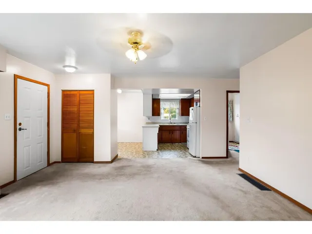 5368 MCCALLUM ROAD, Agassiz 4