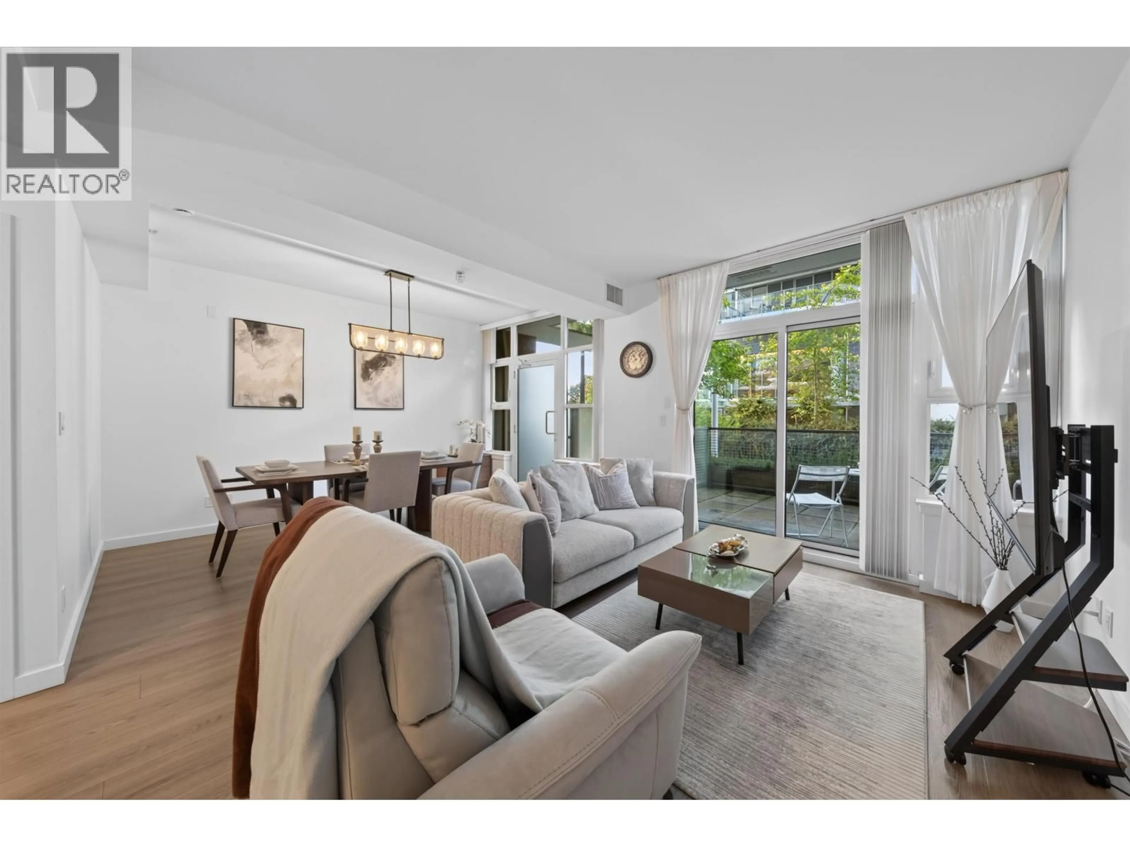 Living room with furniture, unknown for 3 - 8633 CAPSTAN WAY, Richmond British Columbia V6X0N5