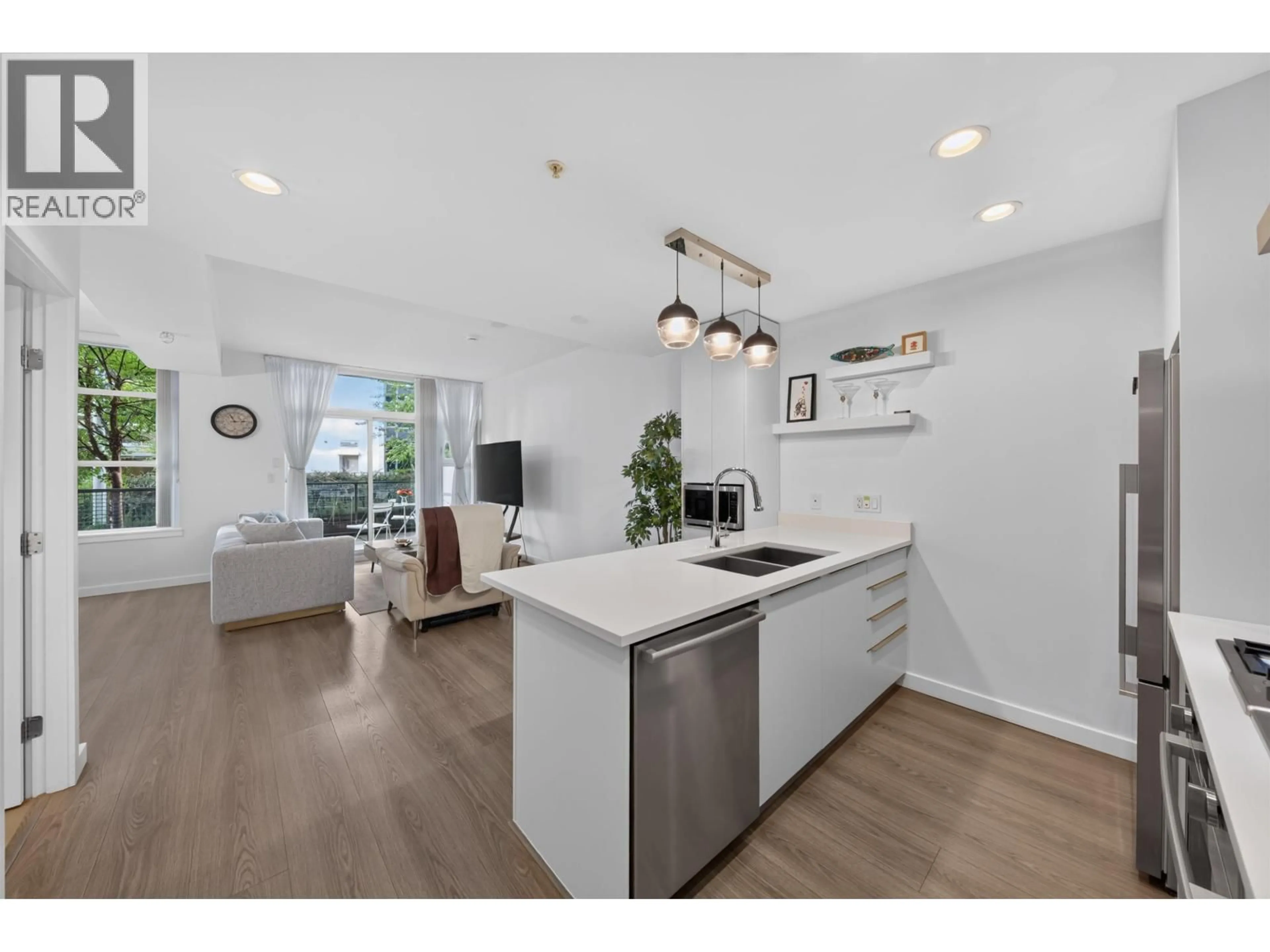 Open concept kitchen, unknown for 3 - 8633 CAPSTAN WAY, Richmond British Columbia V6X0N5