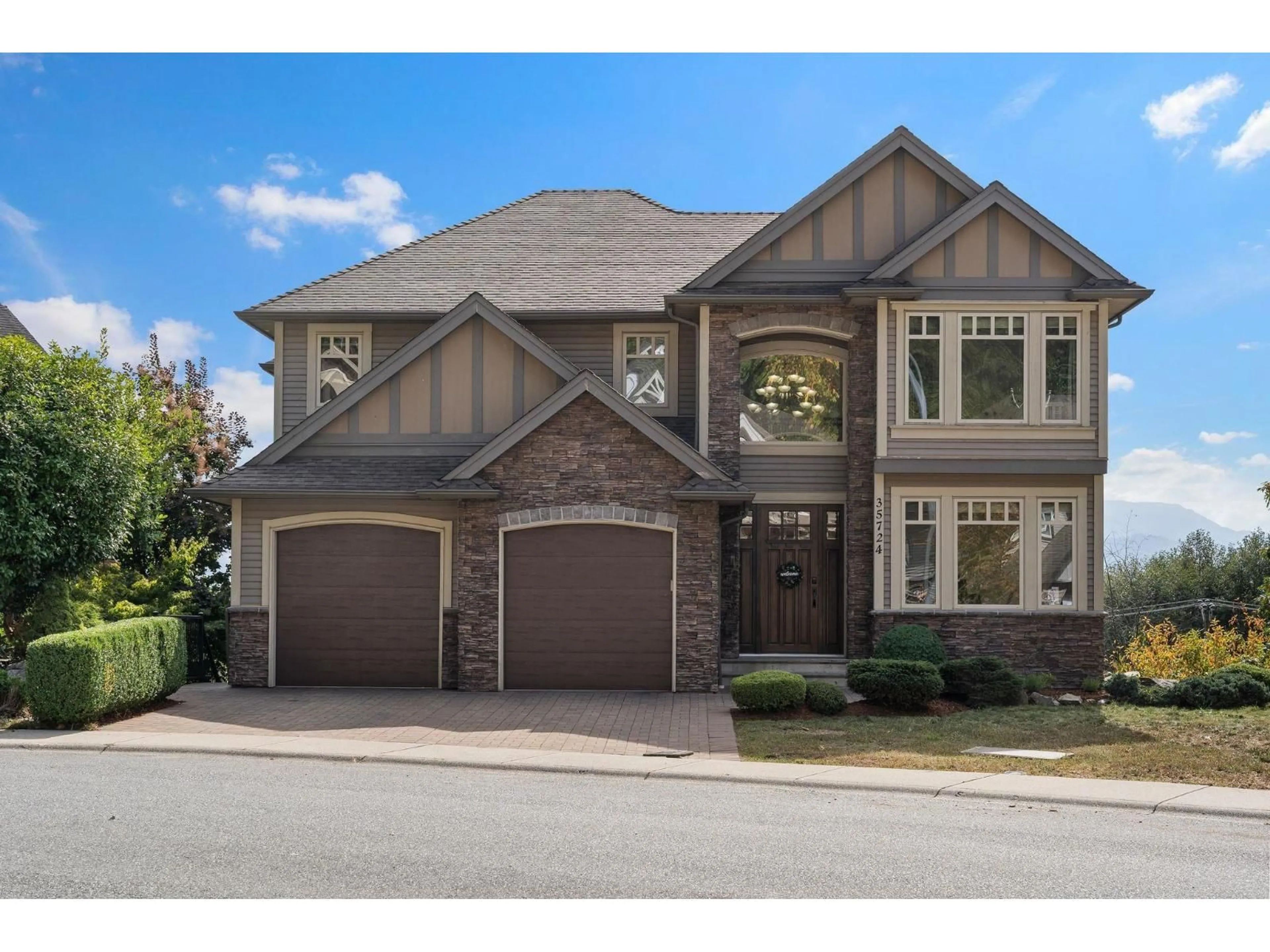 Home with brick exterior material, street for 35724 ZANATTA PLACE, Abbotsford British Columbia V3G0B4