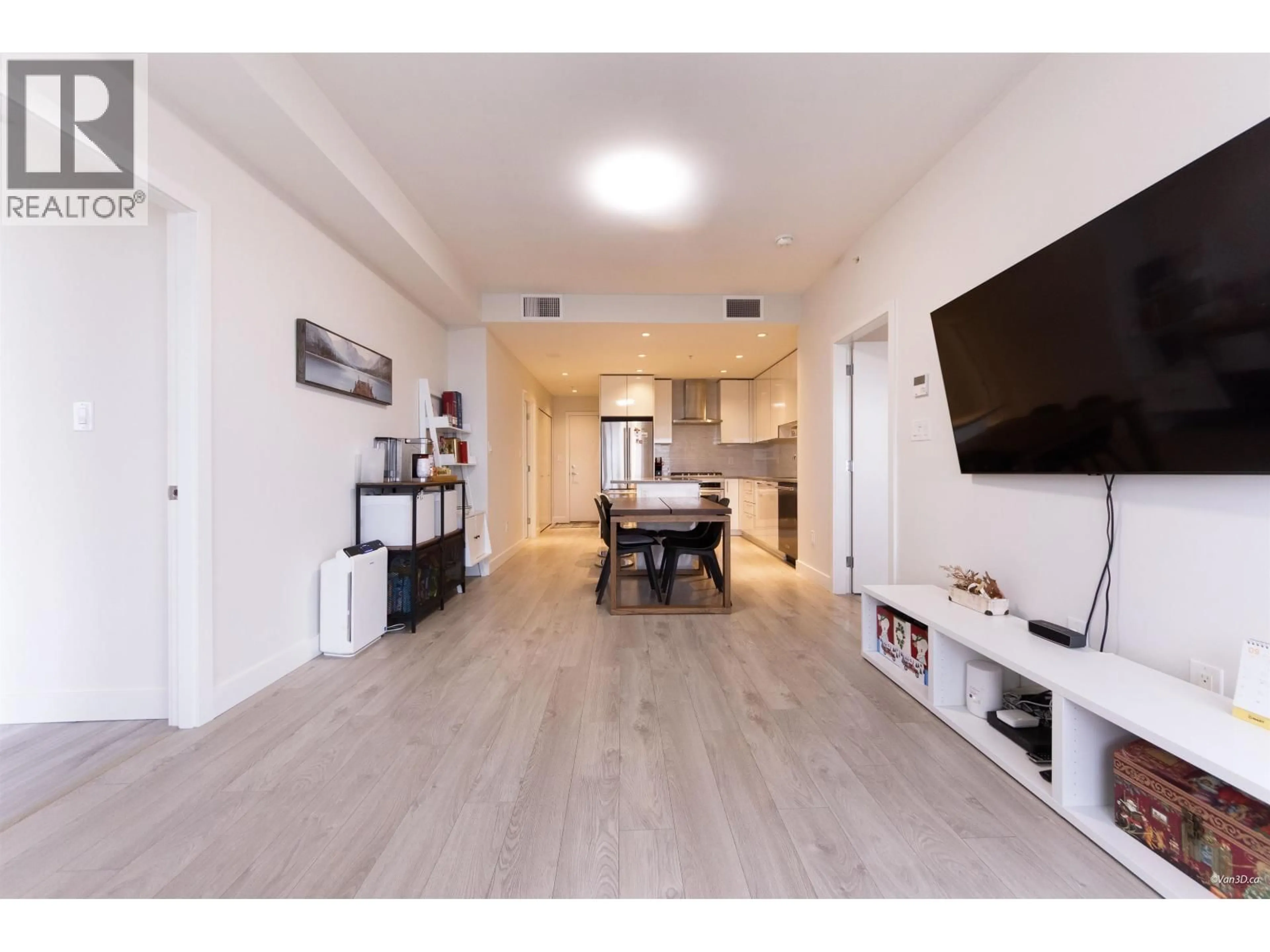 A pic of a room for 2407 - 1788 GILMORE AVENUE, Burnaby British Columbia V5C0L5