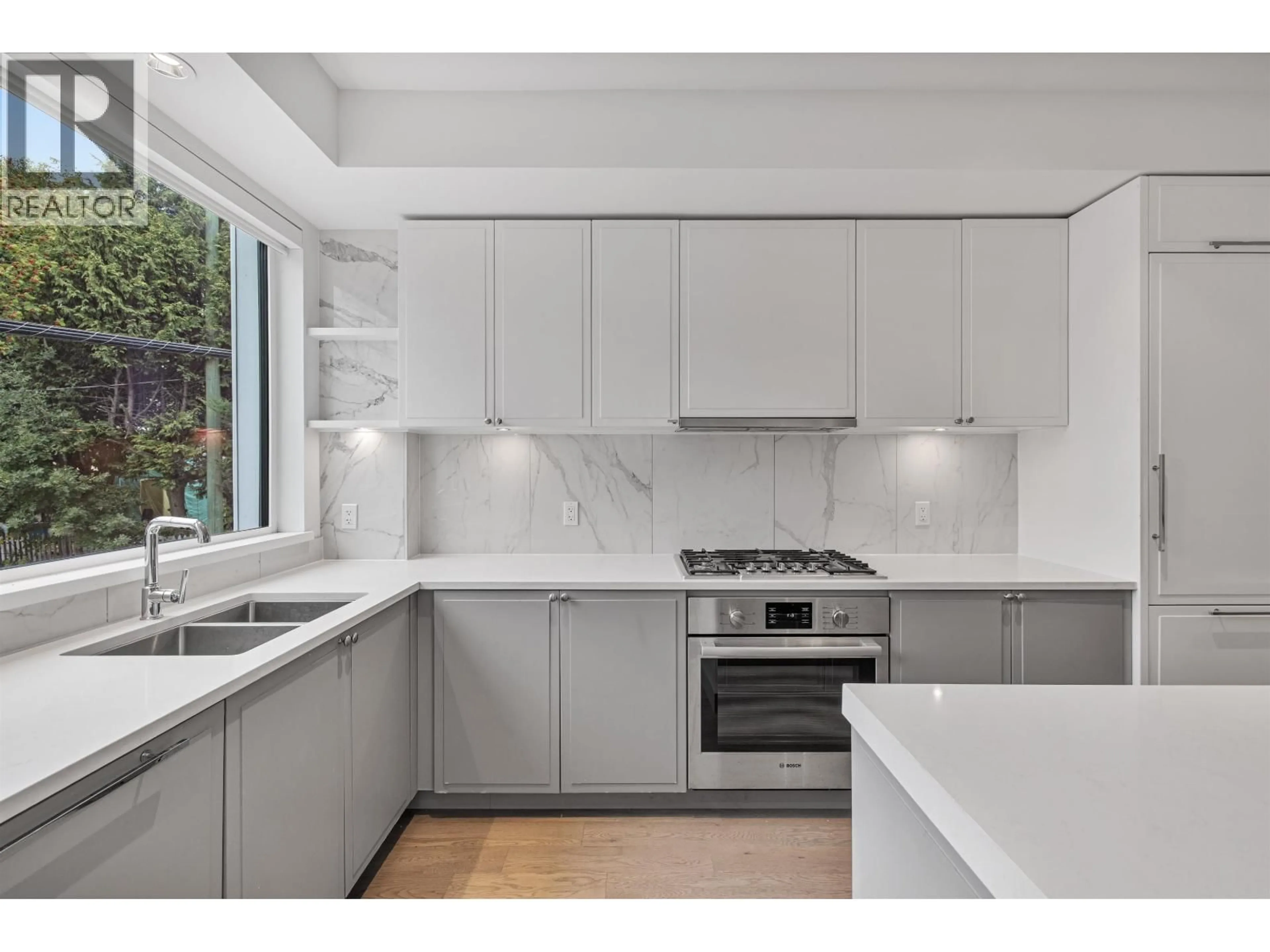 Unknown for 7615 YUKON STREET, Vancouver British Columbia V5X2Y4