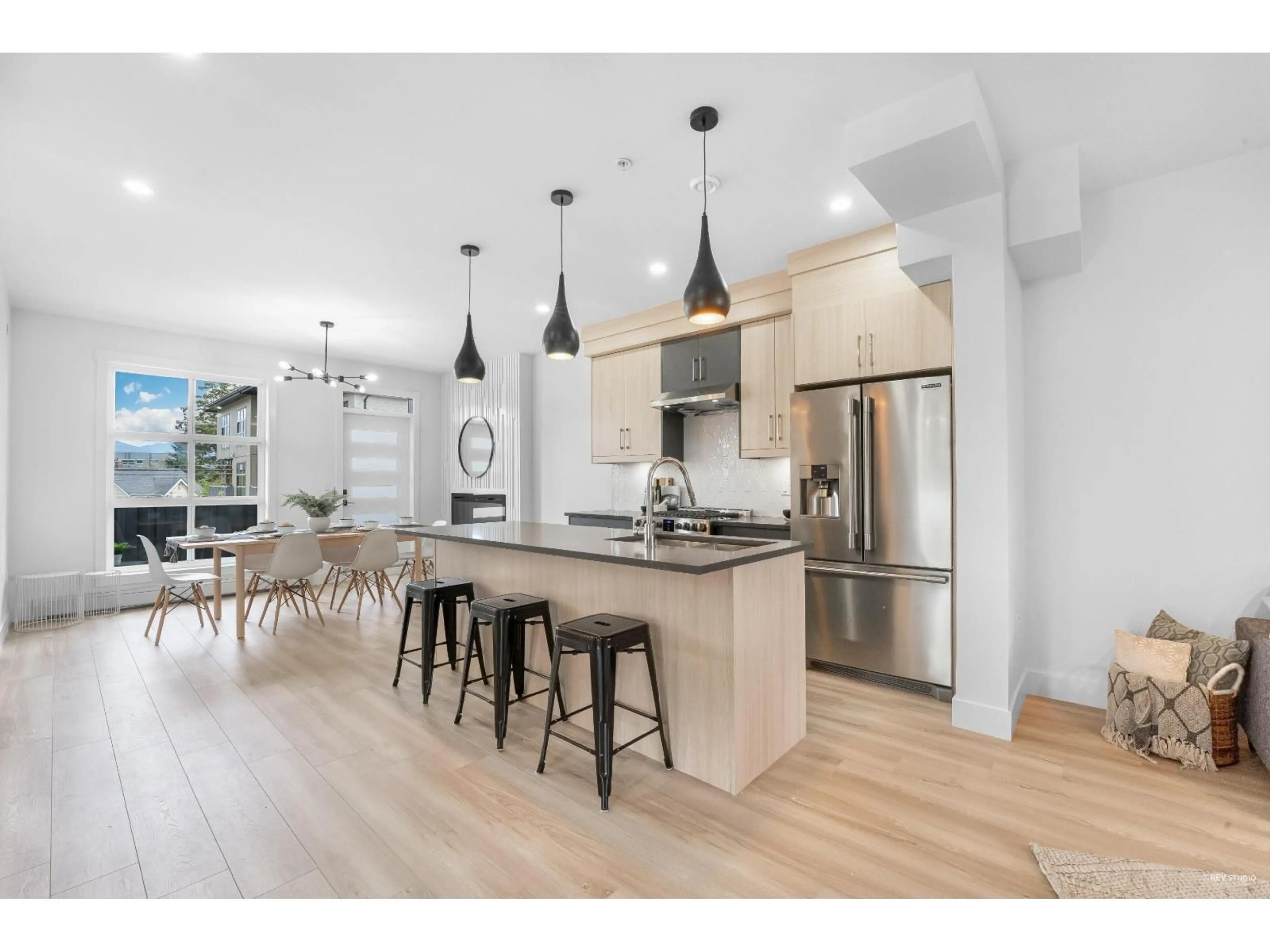 Open concept kitchen, unknown for 1 - 46376 YALE ROAD, Chilliwack British Columbia V2P2R2
