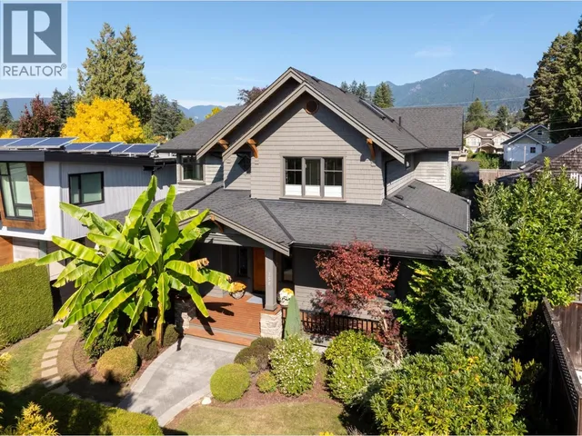 358 15TH STREET, North Vancouver 2