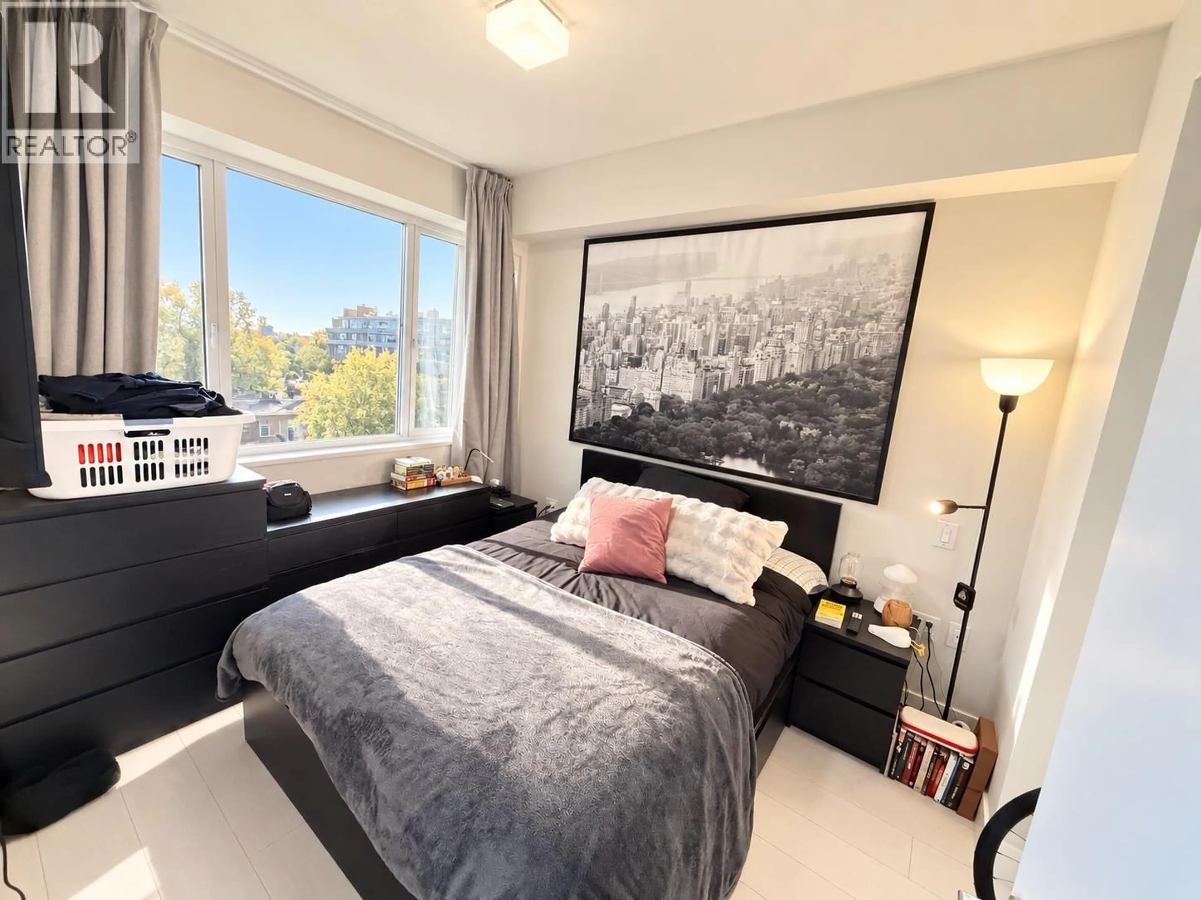 Bedroom with bed, unknown for 509 - 3538 SAWMILL CRESCENT, Vancouver British Columbia V5S0J8